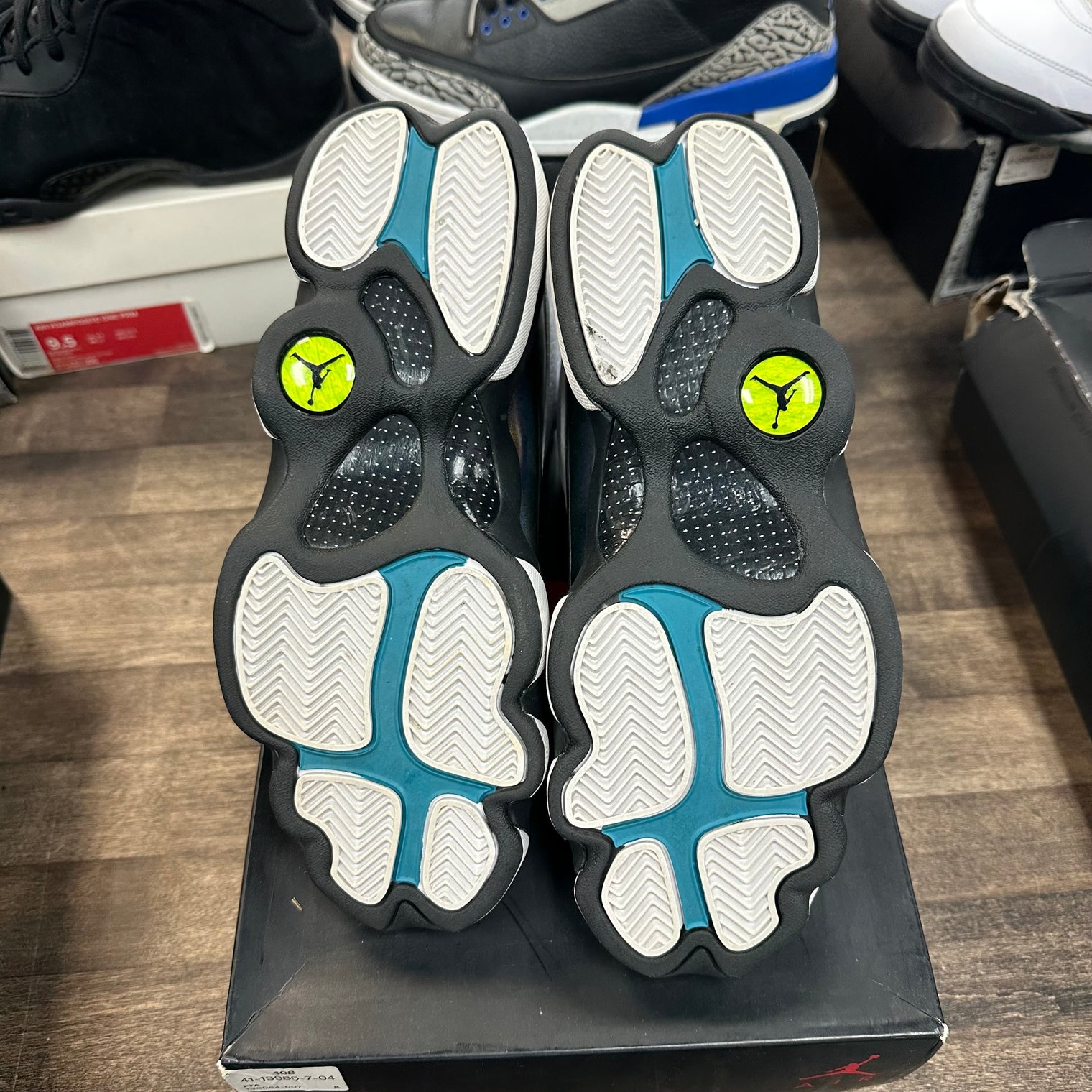 Baron Hologram Jordan 13 Retro (USED)