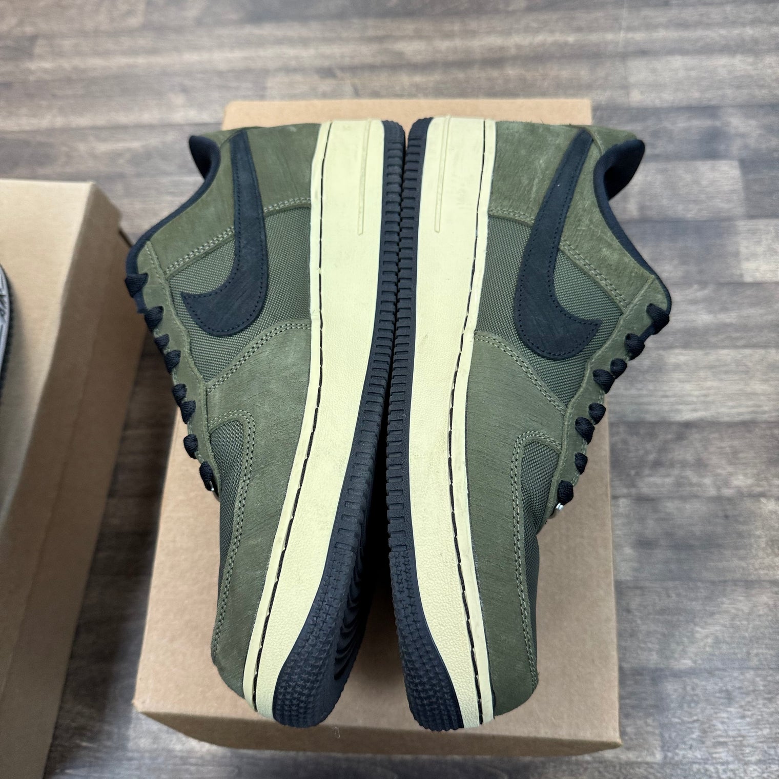 Undefeated Ballistic Dunk vs AF1 Nike Air Force 1 Low (USED, No Box)