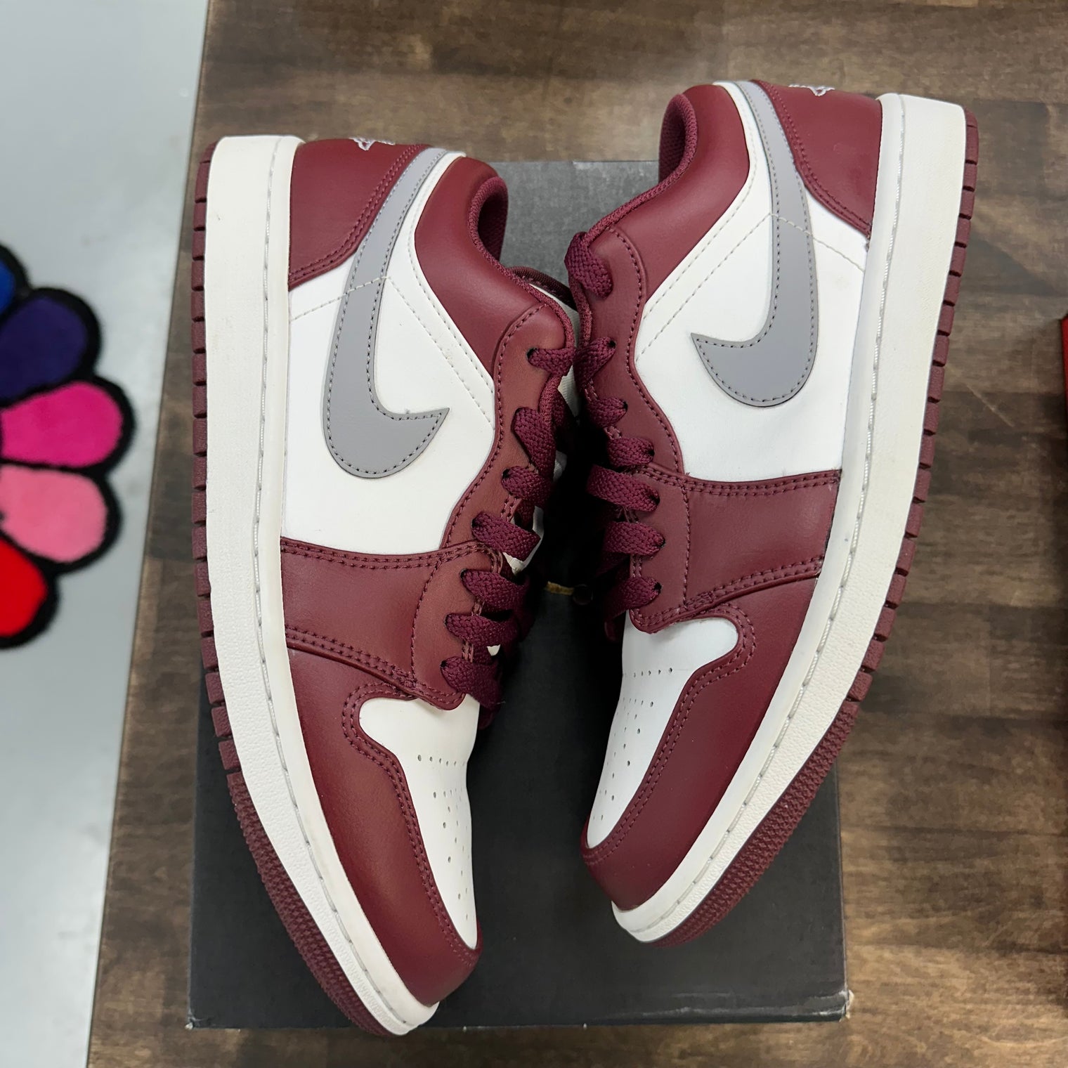 White Bordeaux Jordan 1 Low (USED)