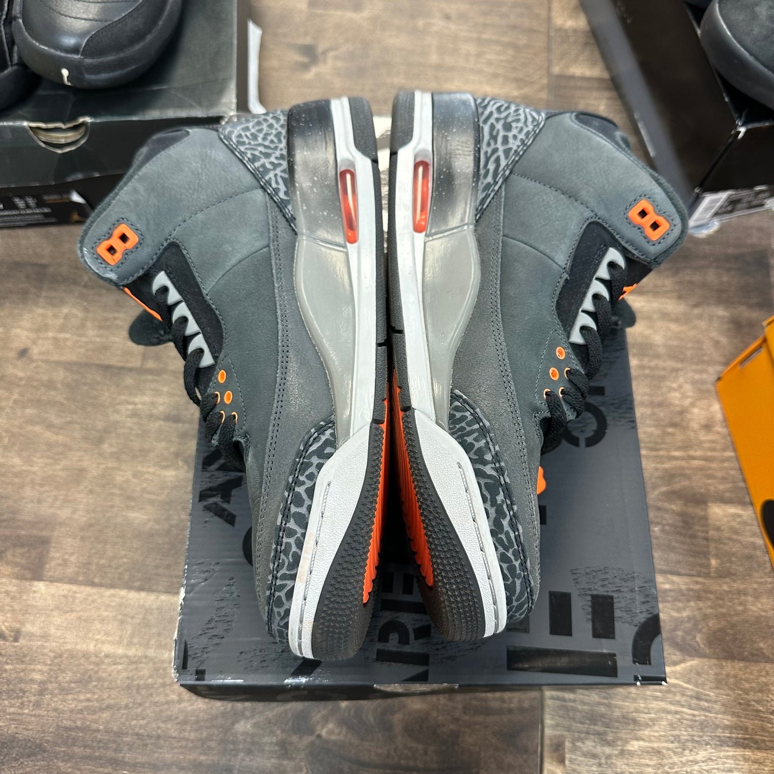 Air Jordan 3 Retro Fear (2023) (USED)