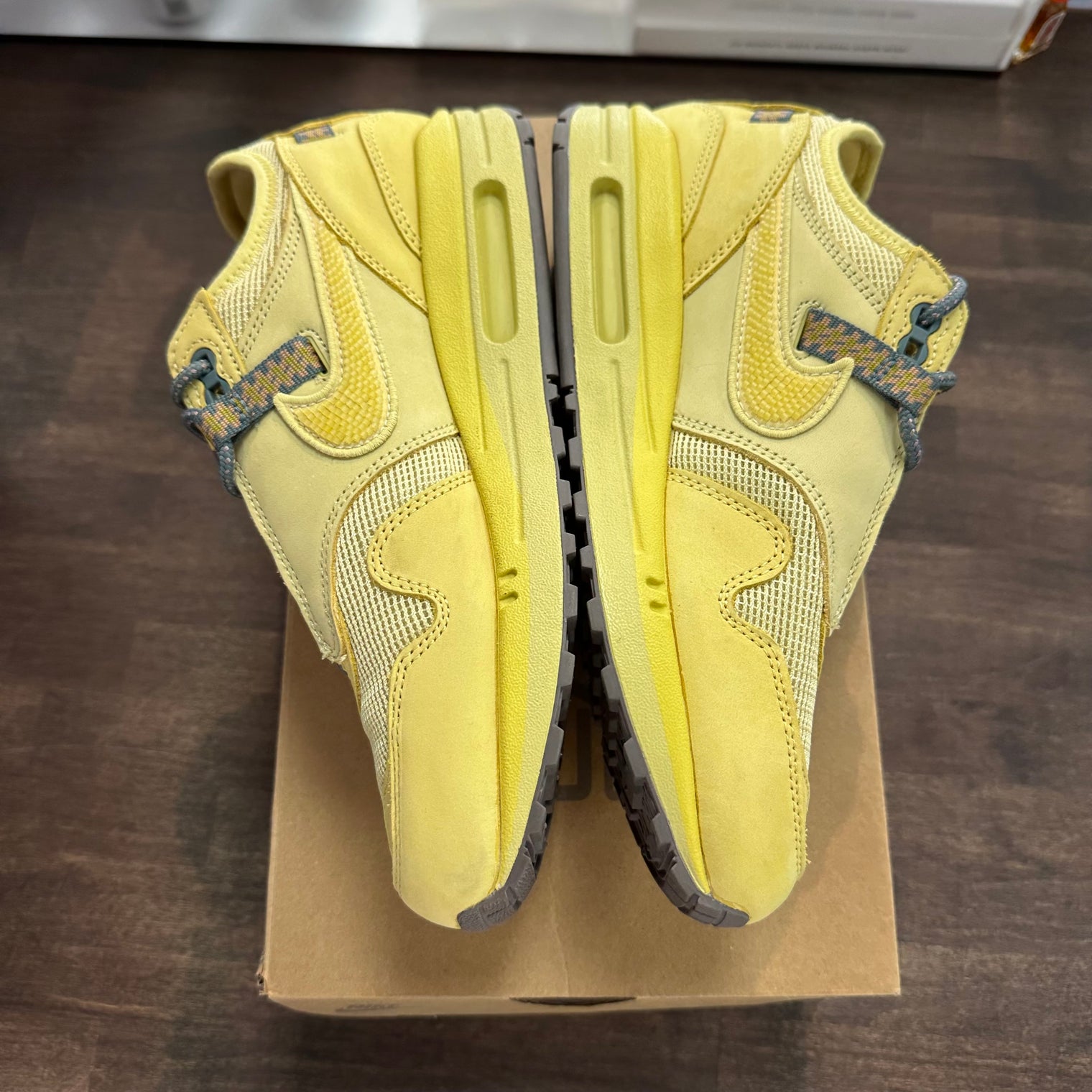 Travis Scott Saturn Gold Air Max 1 (USED)