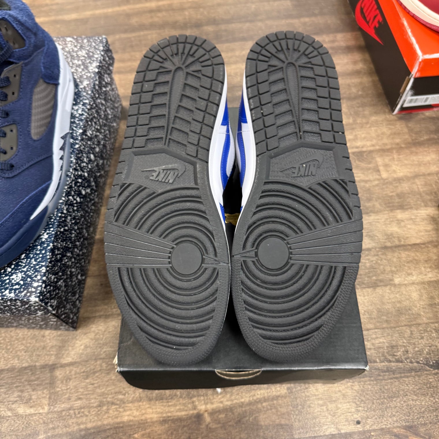 Game Royal Jordan 1 Low (USED)