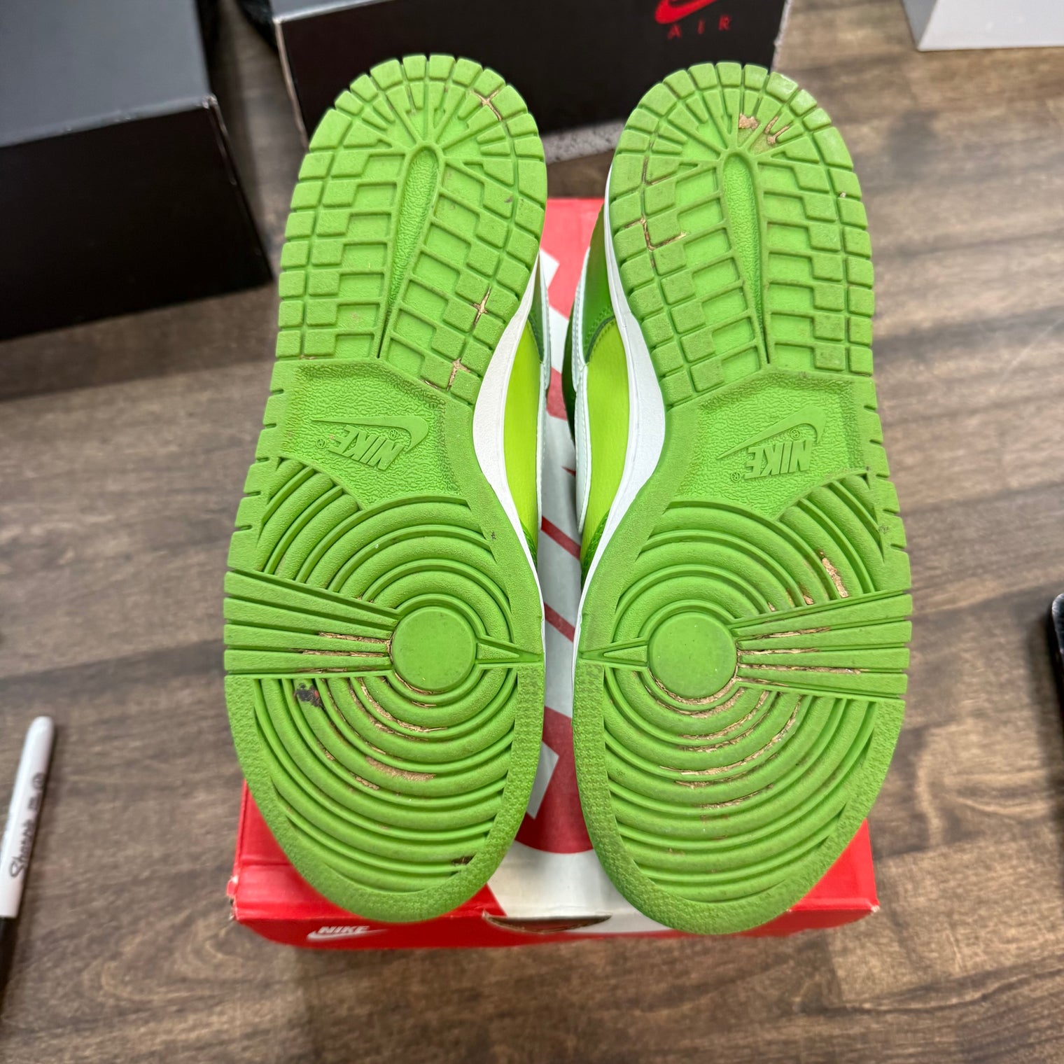 Nike Dunk Low Chlorophyll (GS) (USED)