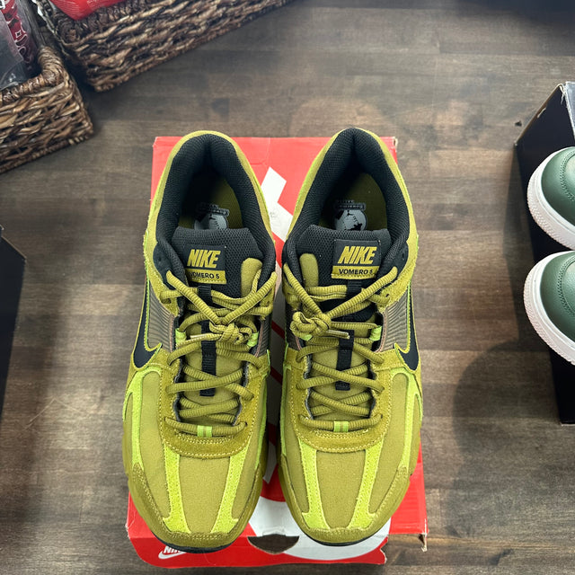Pacific Moss Nike Zoom Vomero 5 (USED)