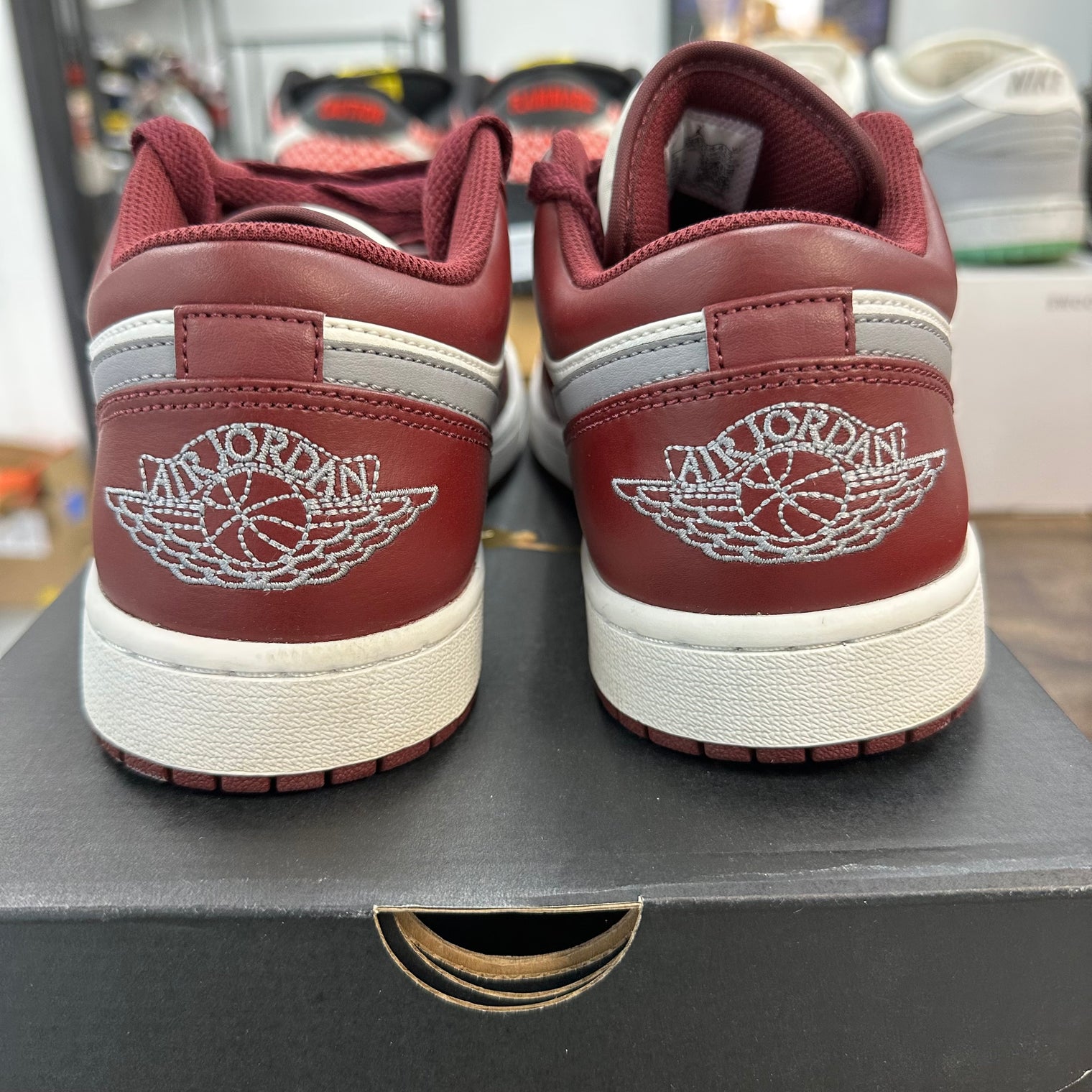 White Bordeaux Jordan 1 Low (USED)