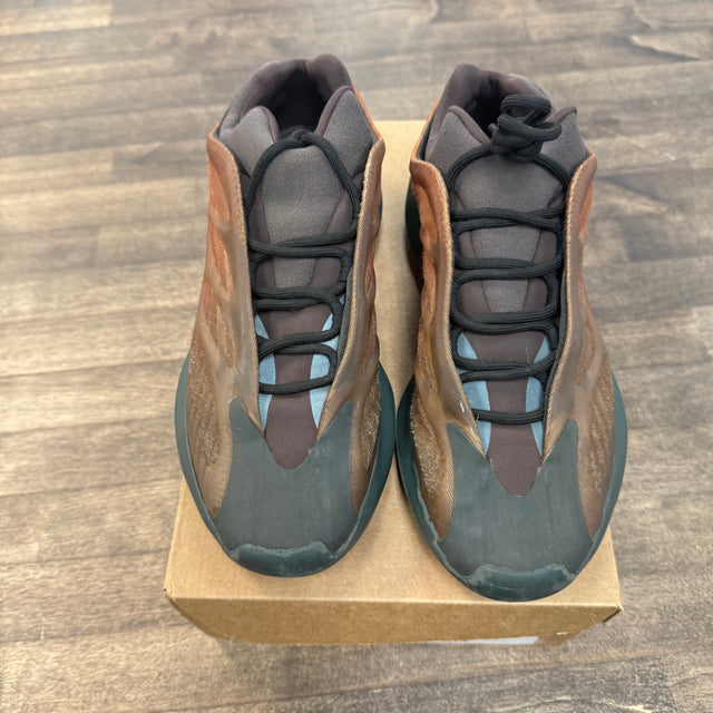 Copper Fade Yeezy 700 V3 (USED, No Box)