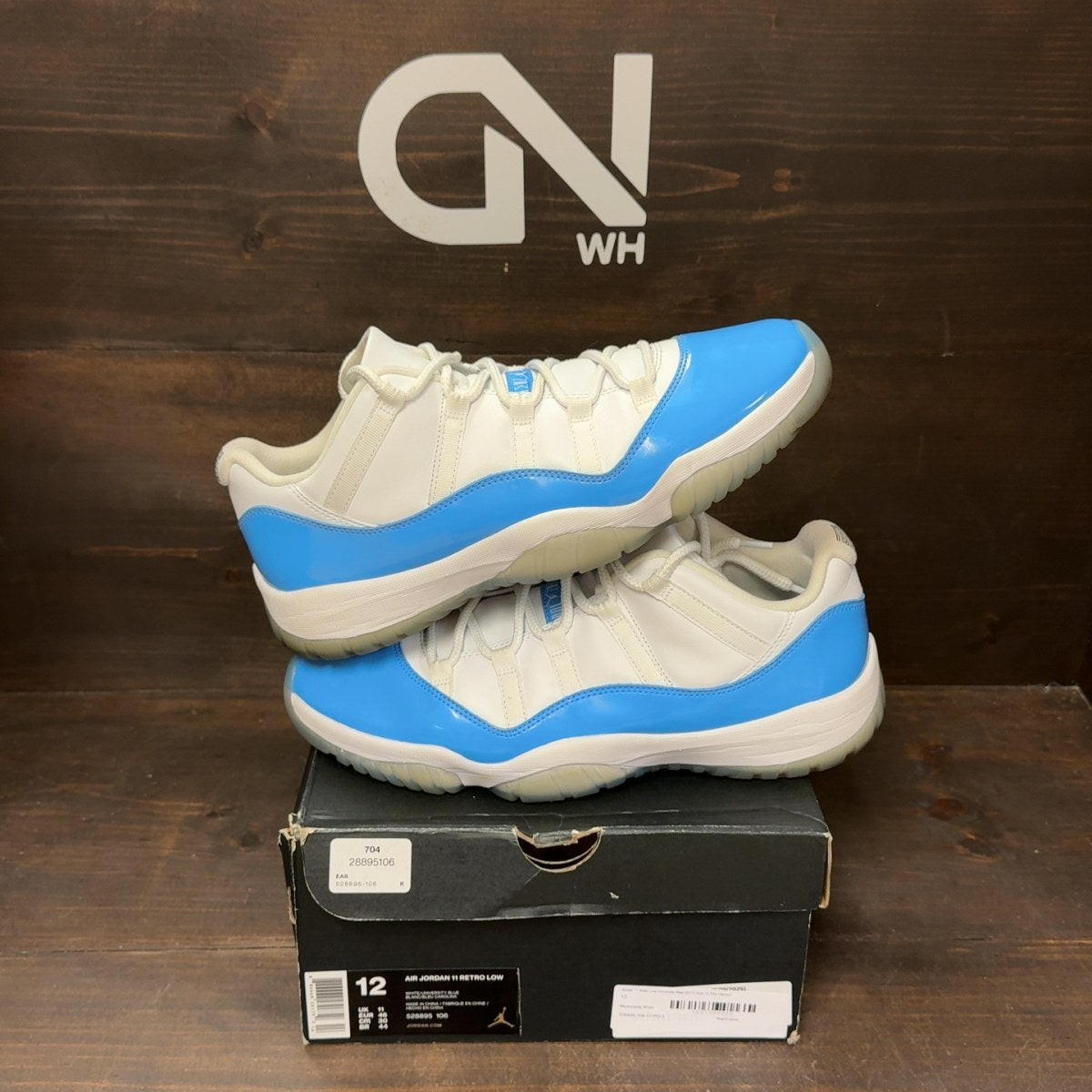 Jordan 11 Retro Low University Blue (2017) - Image 1