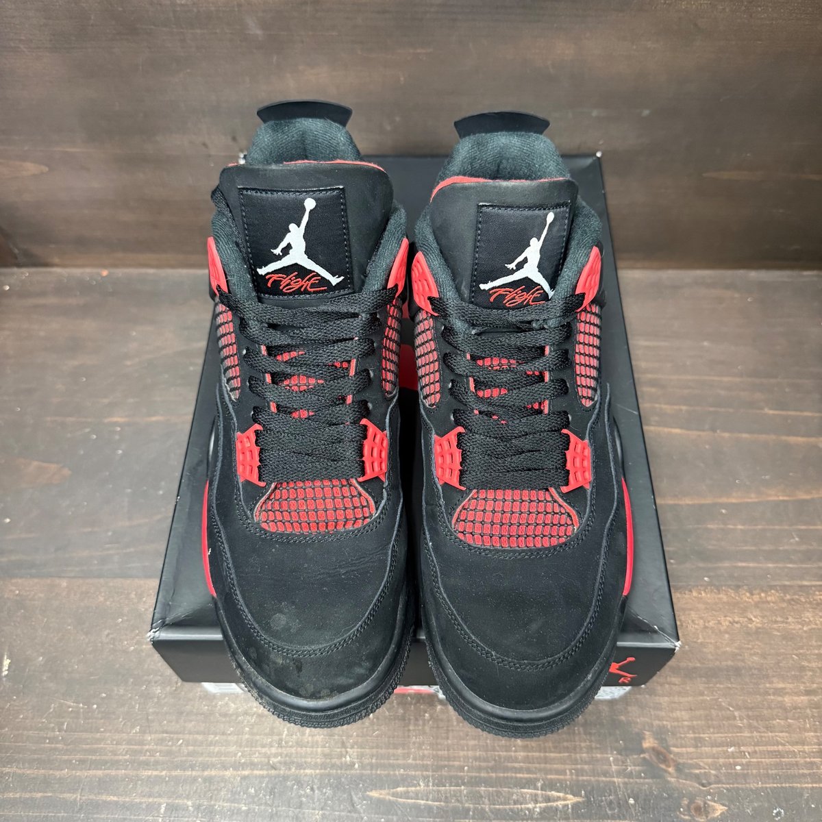 Jordan 4 Retro Red Thunder Size 10.5 (Pre-Owned) - back