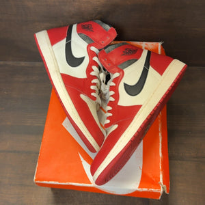 Jordan 1 Retro High OG Chicago Lost and Found - Image 2