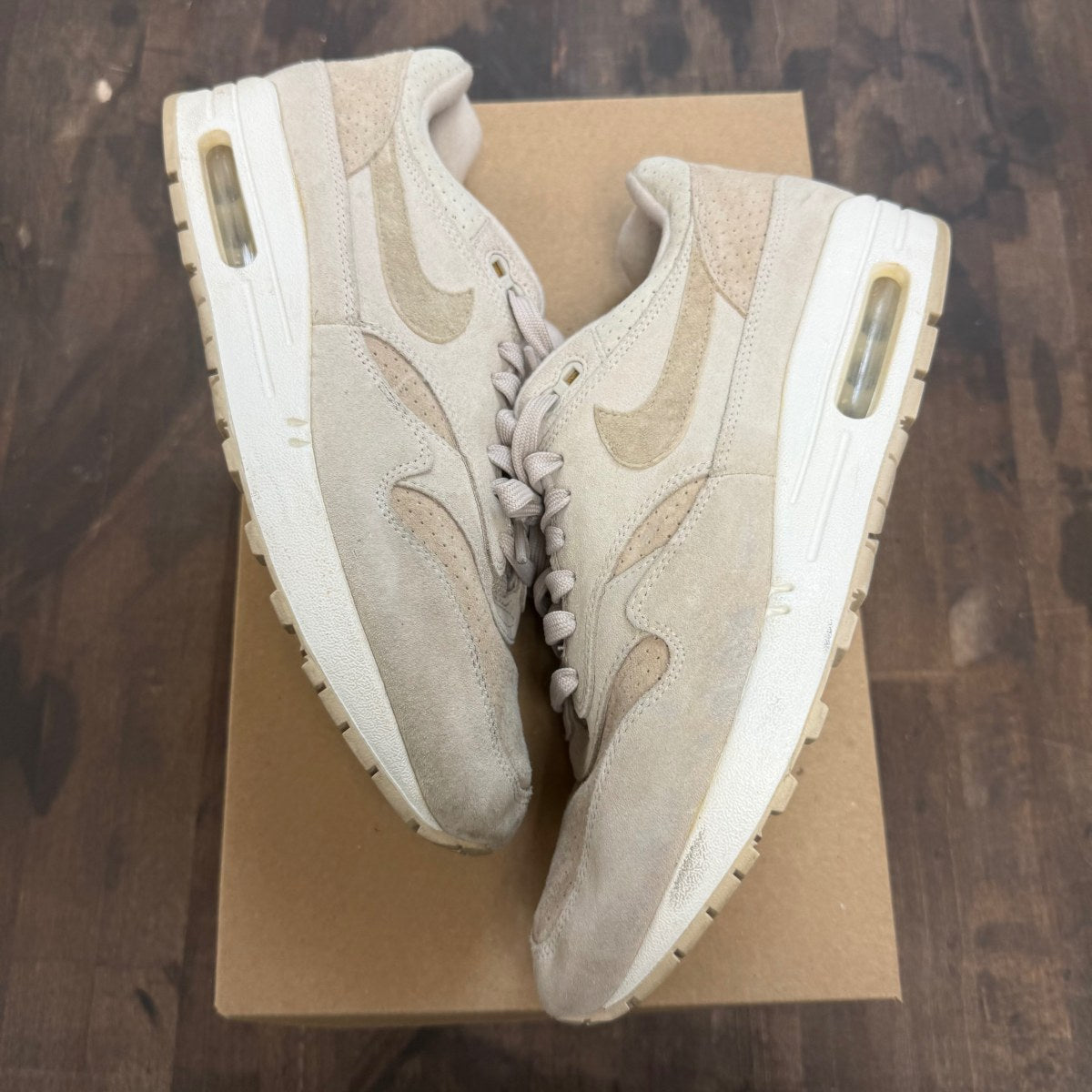 Nike Air Max 1 Desert Sand Suede Size 9 (Pre-Owned) - Image 1