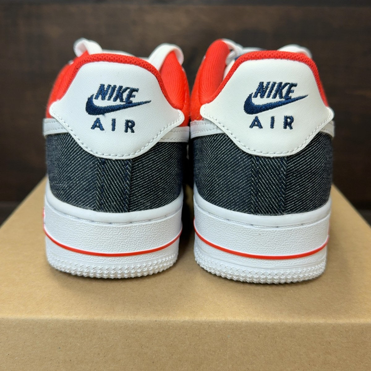 Nike Air Force 1 Low LV8 USA (GS) Size 5.5Y (Pre-Owned) - Image 4