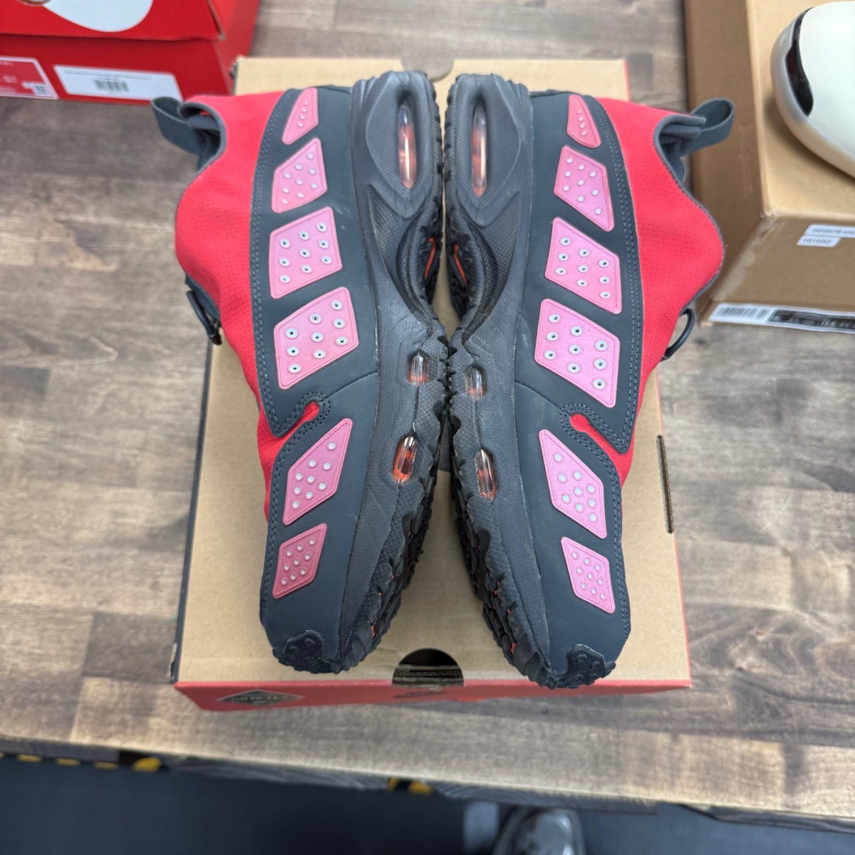 Nike Air Max Sunder Gore-Tex Hyper Crimson (Women's) - Image 3