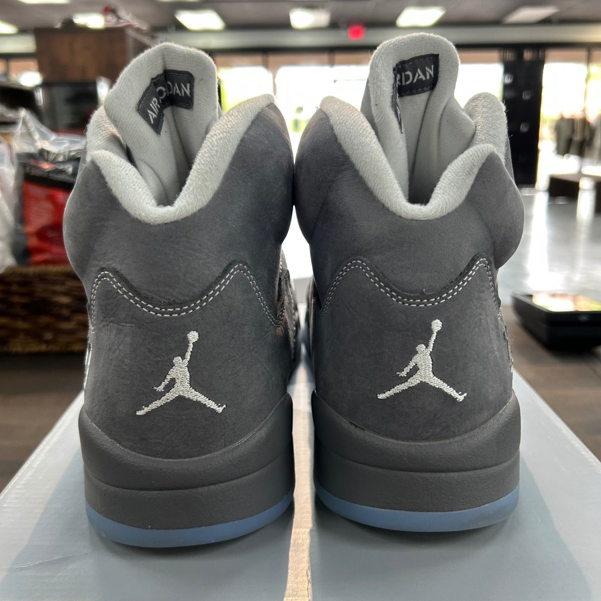 Jordan 5 Retro Wolf Grey (2026) - Image 4