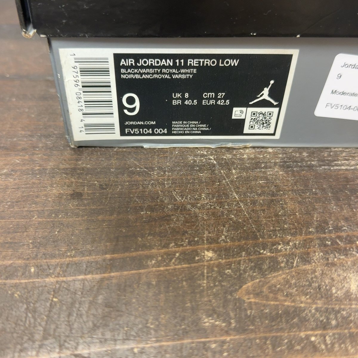Jordan 11 Retro Low Space Jam Size 9 (Pre-Owned) - aux