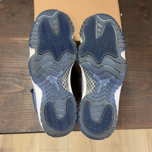 Jordan 11 Retro Midnight Navy (Women's) Size 9.5W (Pre-Owned) - aux