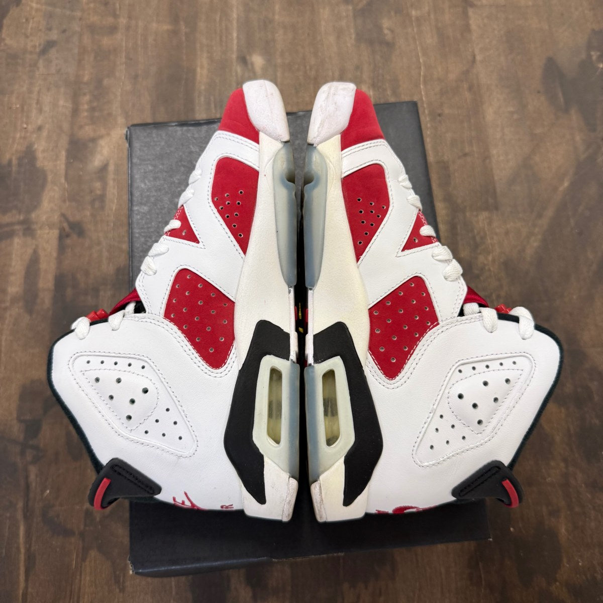 Jordan 6 Retro Carmine (2021) (GS) - Image 4