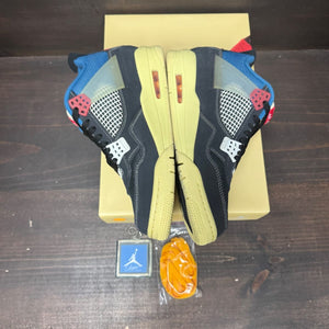 Jordan 4 Retro Union Off Noir Size 8.5 (Pre-Owned) - side