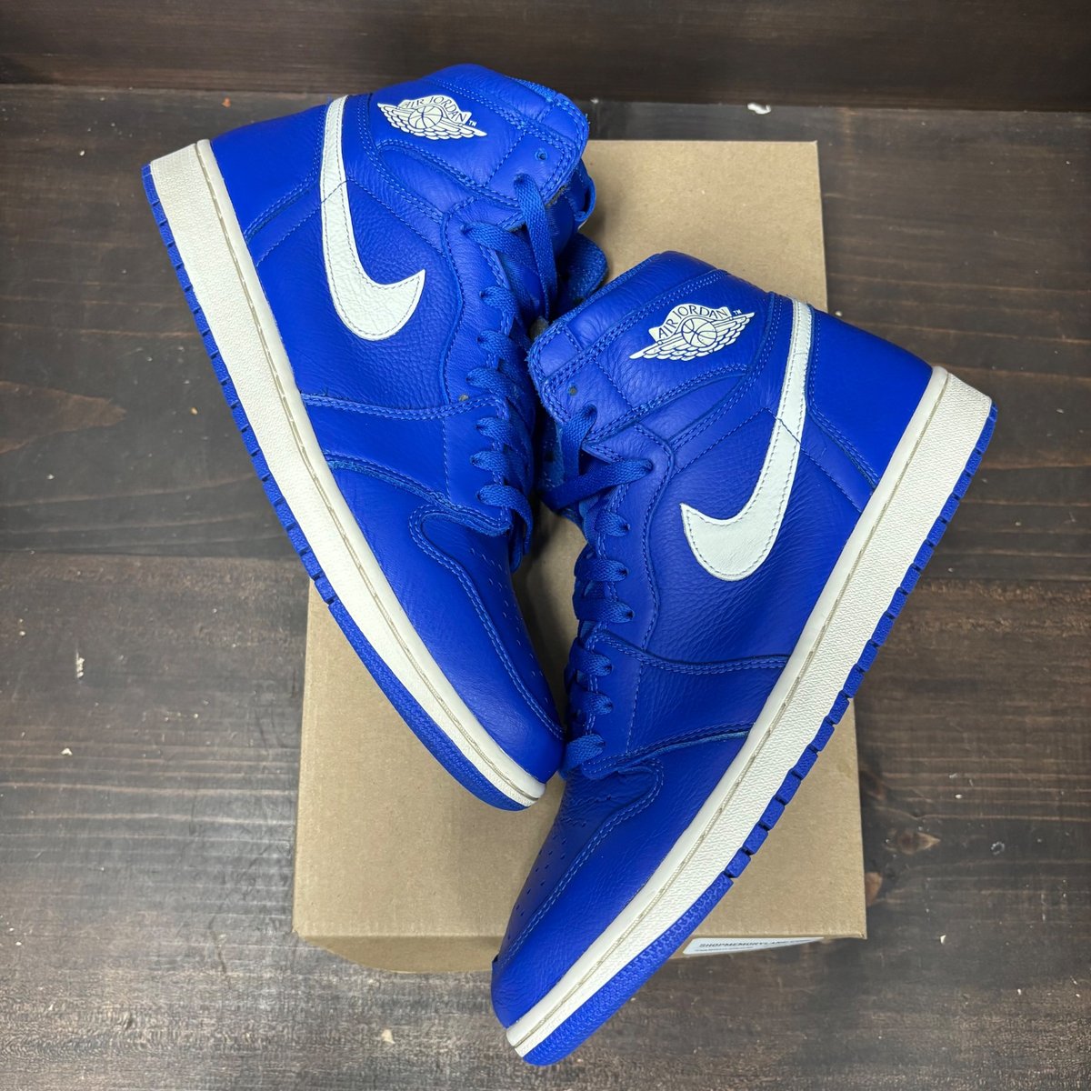 Jordan 1 Retro High Hyper Royal Size 10.5 (Pre-Owned) - back
