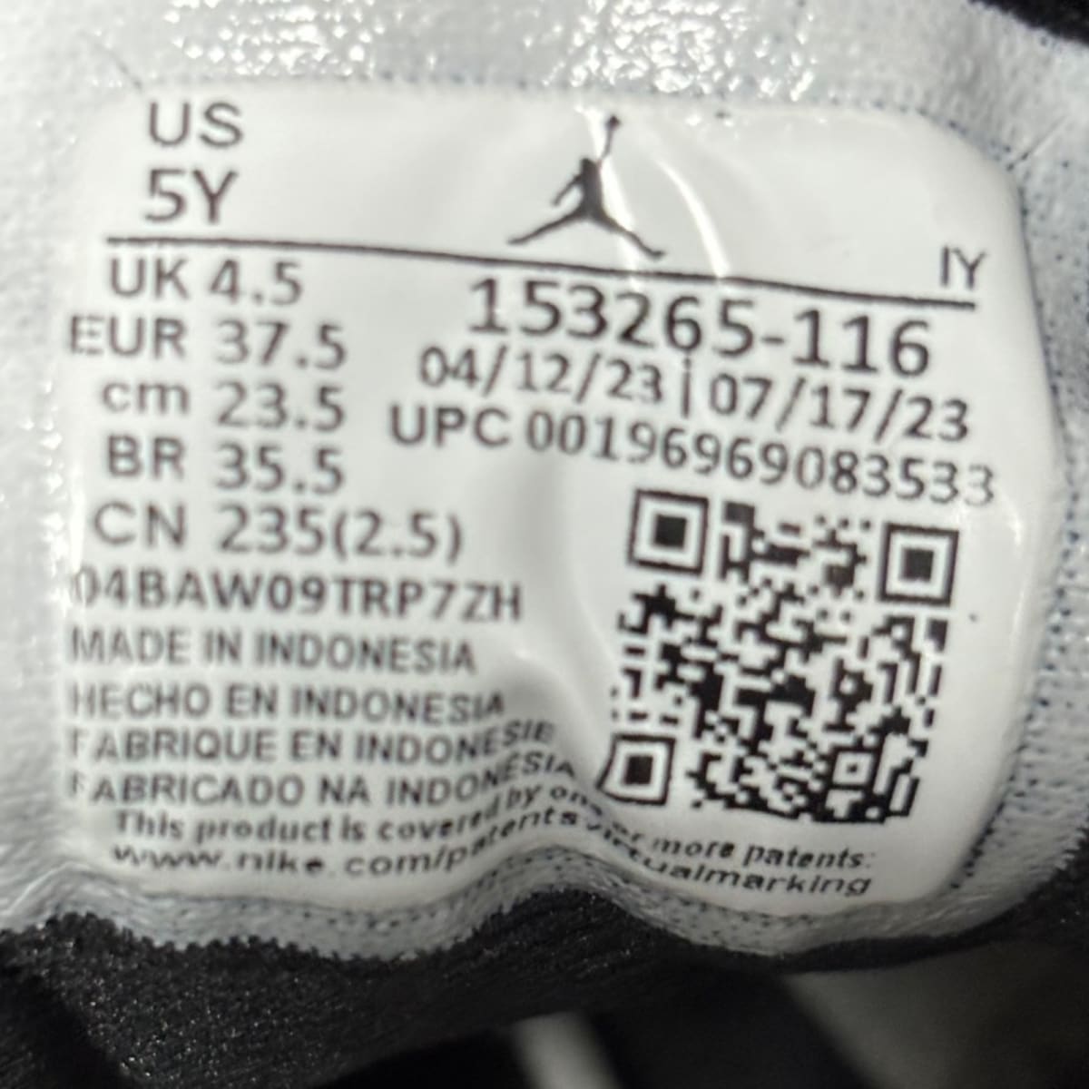 Jordan 12 Retro Cherry (2023) (GS) Size 6Y (Pre-Owned) - aux