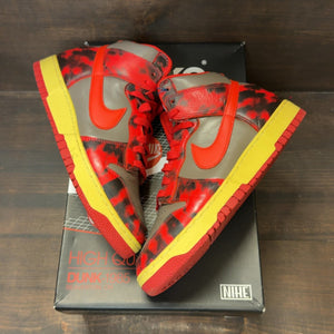 Nike Dunk High 1985 Red Acid Wash Size 11 (Pre-Owned) - Image 2