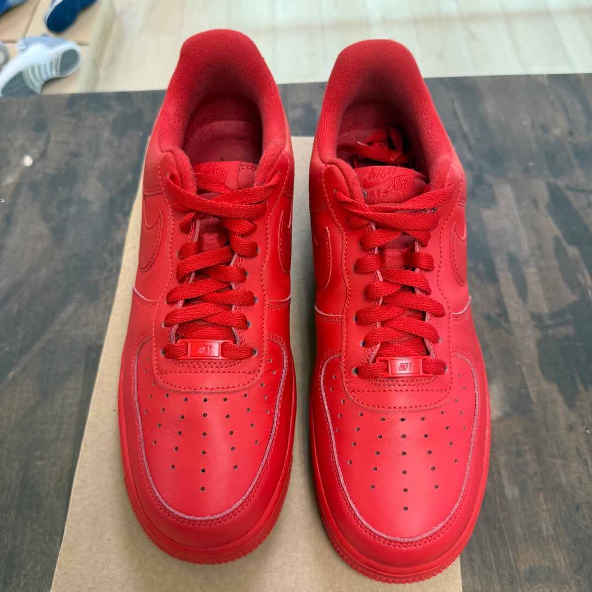Nike Air Force 1 Low Triple Red Size 11.5 (Pre-Owned) - Image 3
