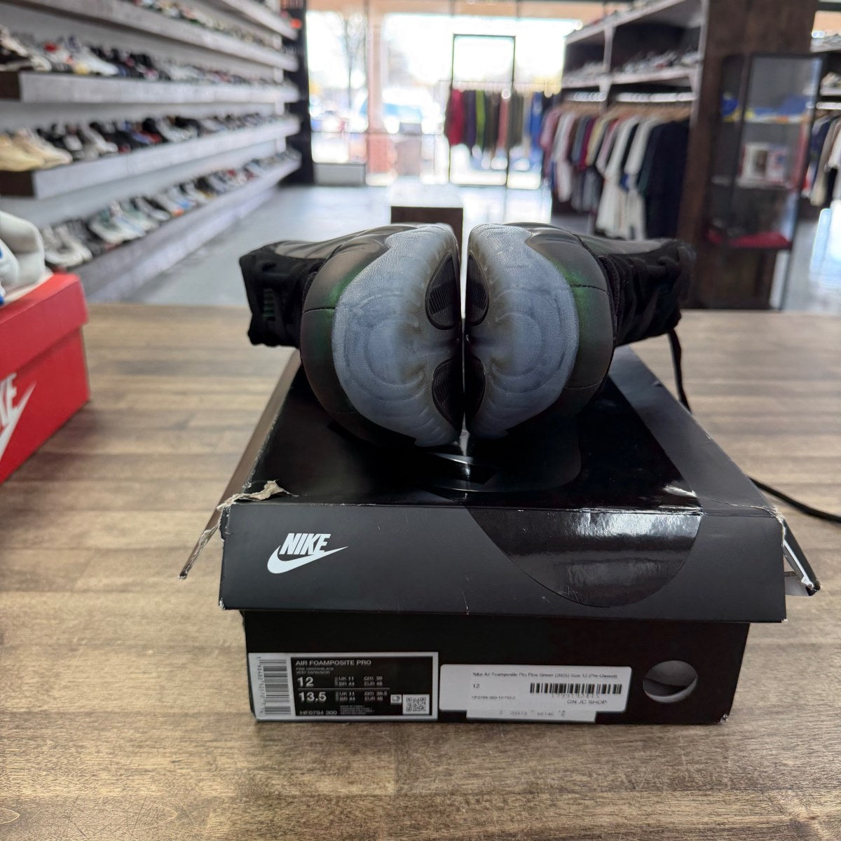 Nike Air Foamposite Pro Pine Green (2025) Size 12 (Pre-Owned) - Image 6