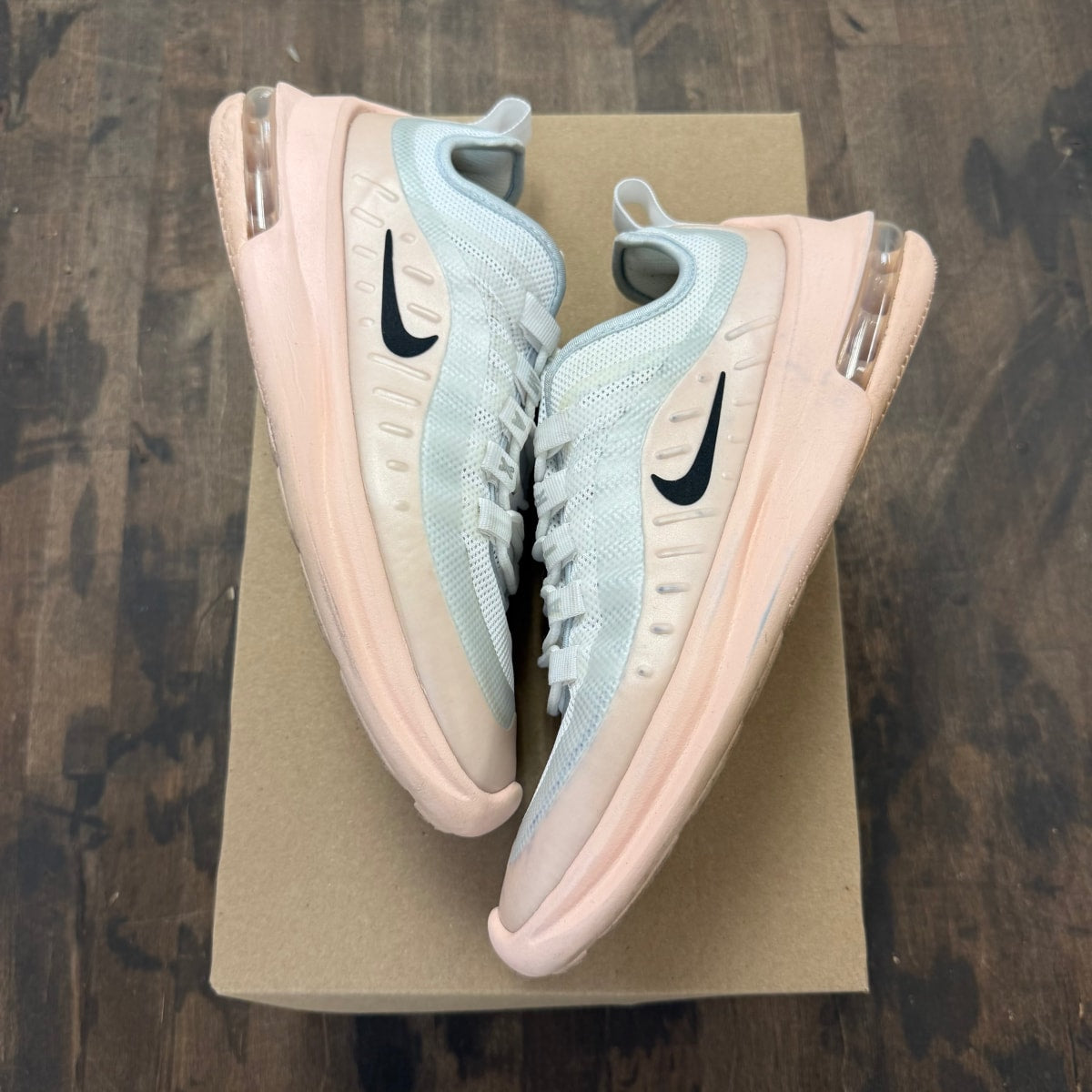 Nike Air Max Axis Washed Coral Aura (Women's) Size 8.5W (Pre-Owned) - Image 1