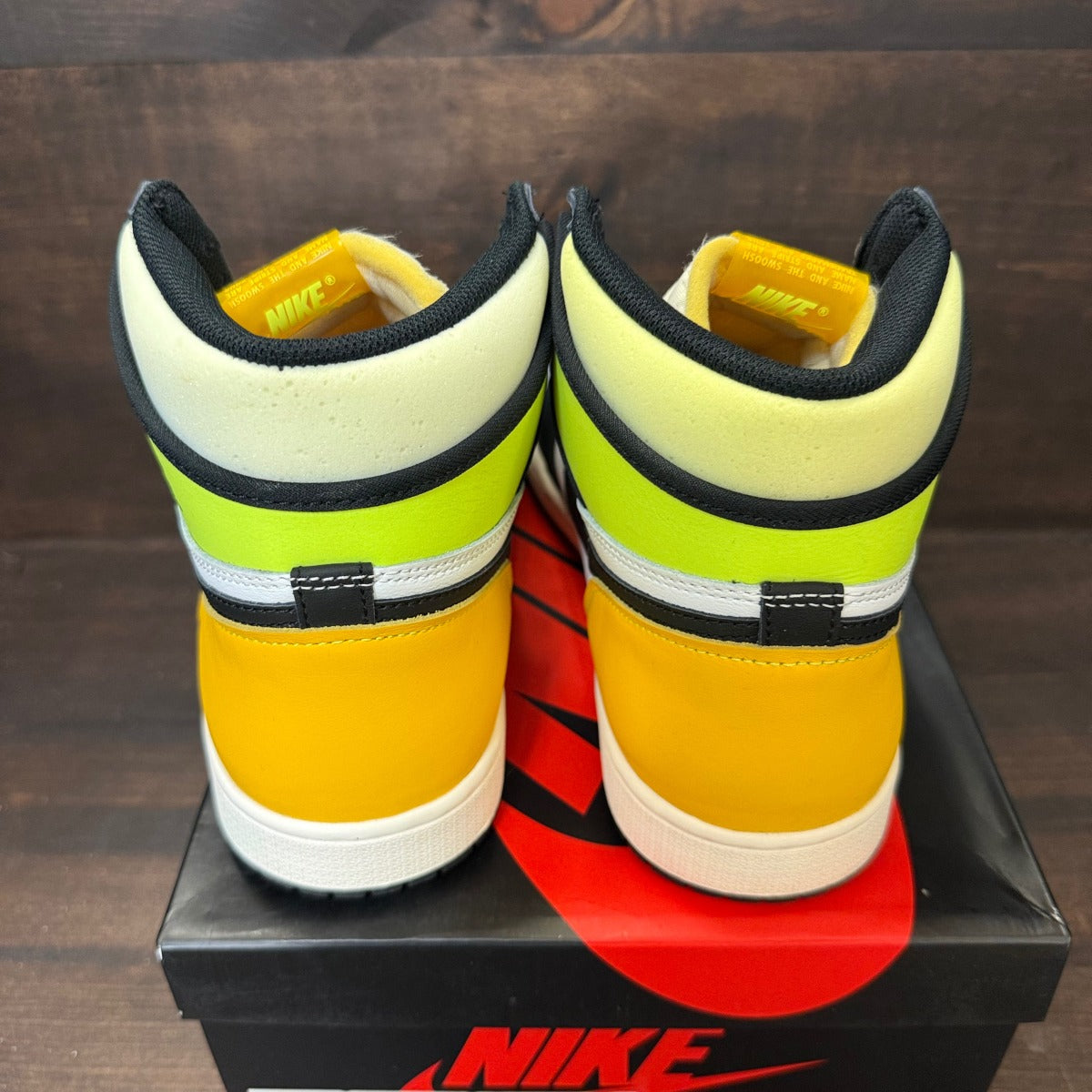 Jordan 1 Retro High White Black Volt University Gold - Image 3