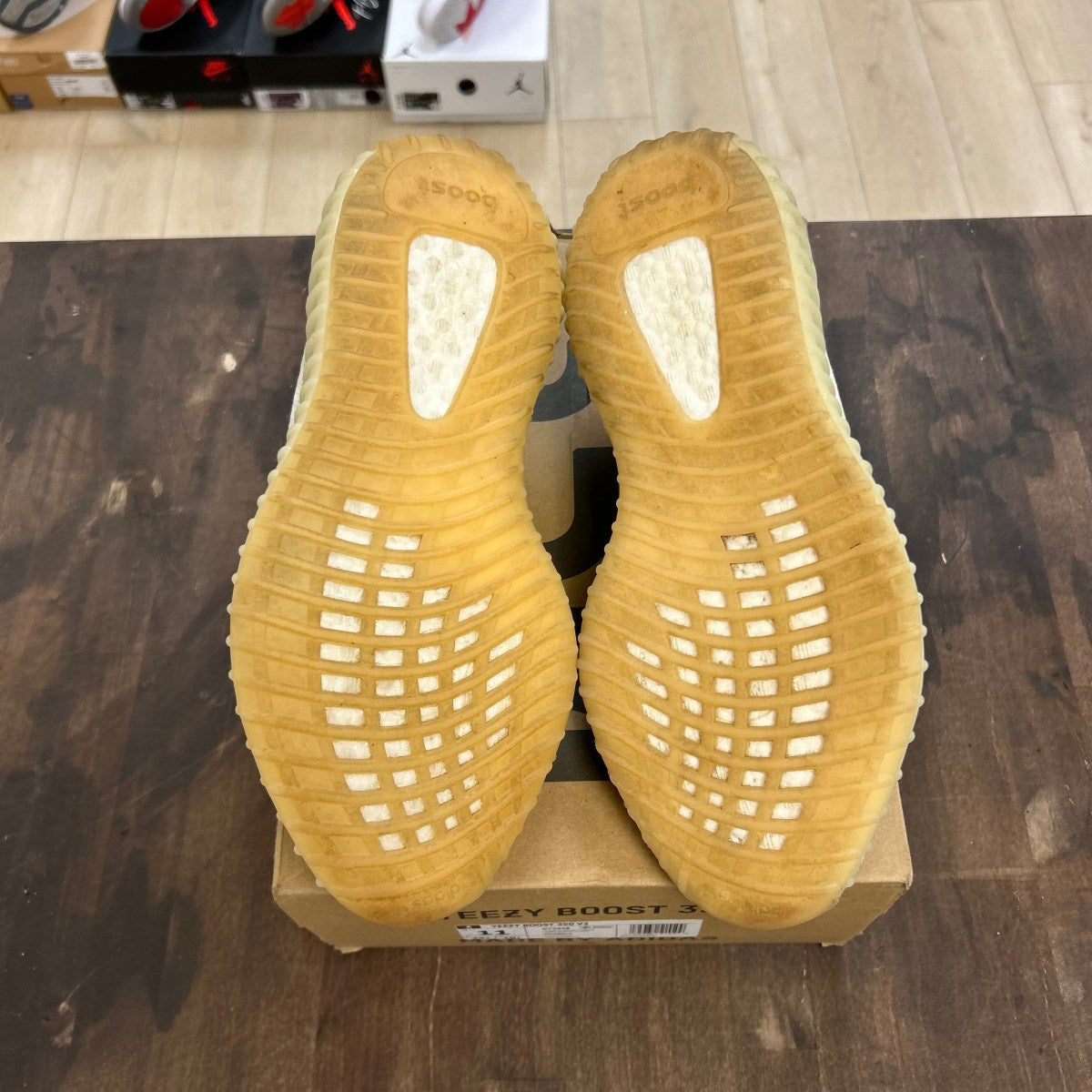 adidas Yeezy Boost 350 V2 Light - Image 5