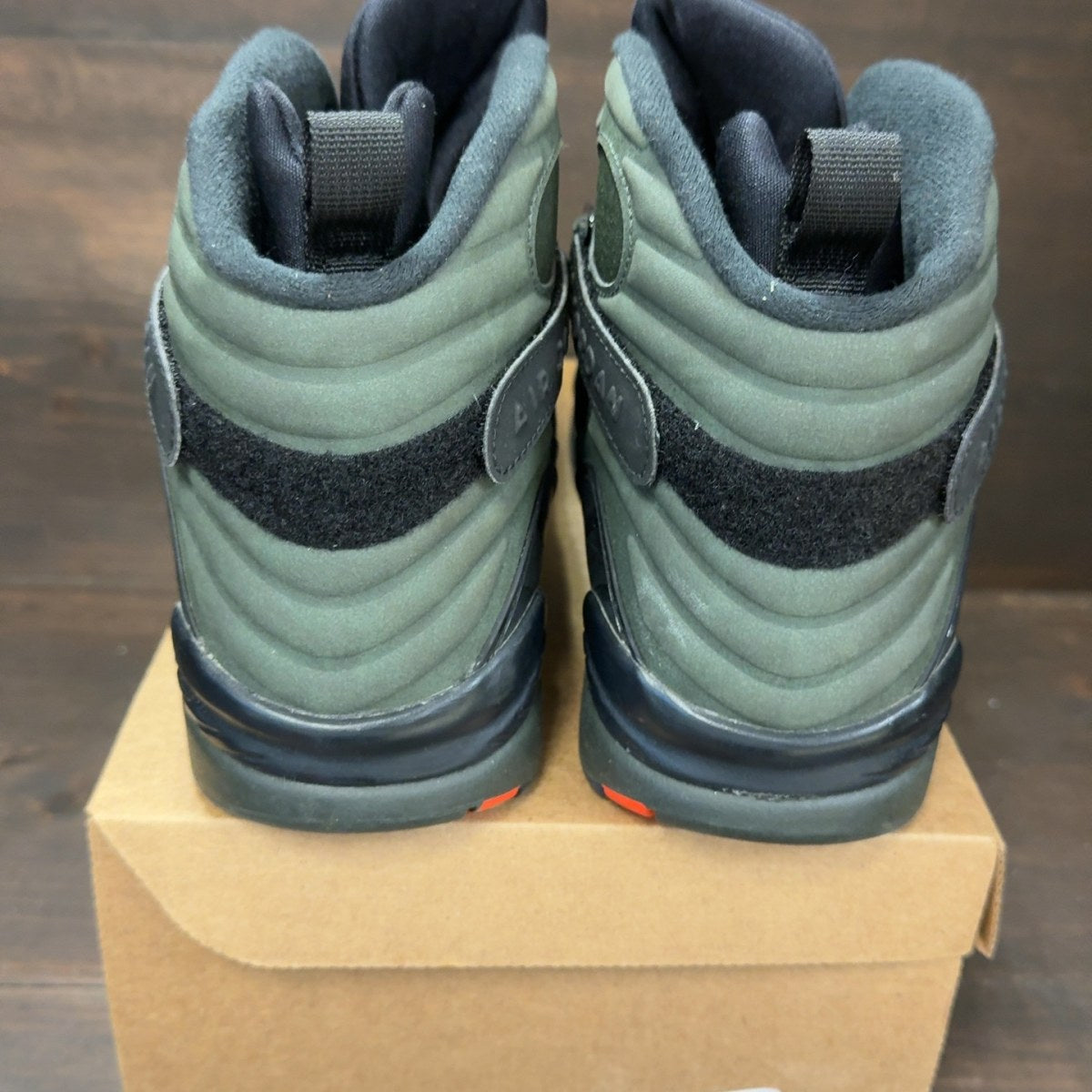 Jordan 8 Retro Take Flight Undefeated Size 14 (Pre-Owned) - Image 5