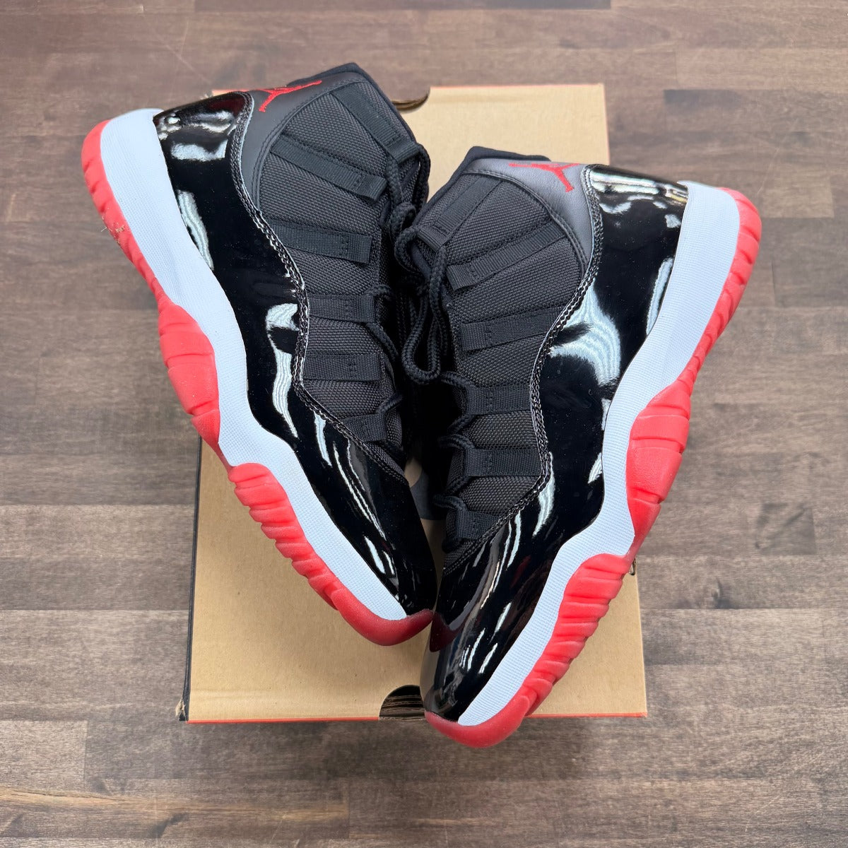 Jordan 11 Retro Playoffs Bred (2019) (Men's) (US 10) (USED) Size 10 (Pre-Owned) - Image 1