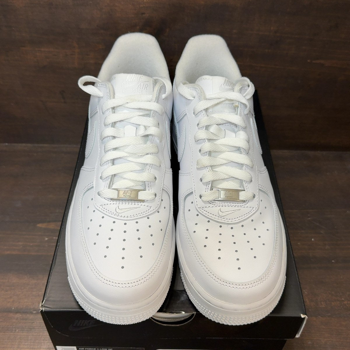 Nike Air Force 1 Low Supreme White - Image 3