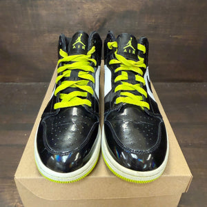 Jordan 1 Mid Black Cyber Mystic Green (GS) Size 6.5Y (Pre-Owned) - Image 3