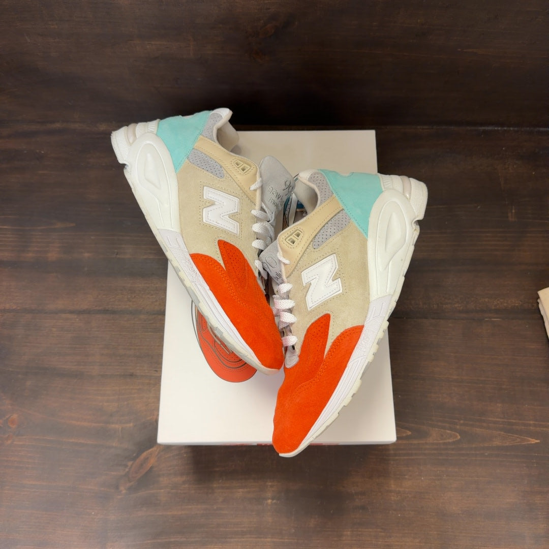 New Balance 990v2 Kith Cyclades (with Socks) - Image 2