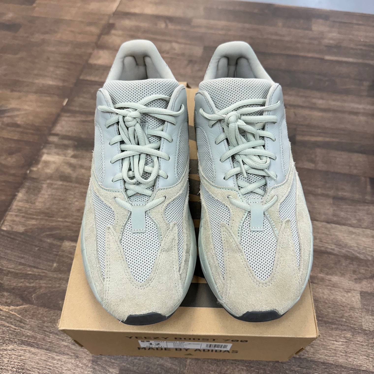 Salt Yeezy 700 (USED)