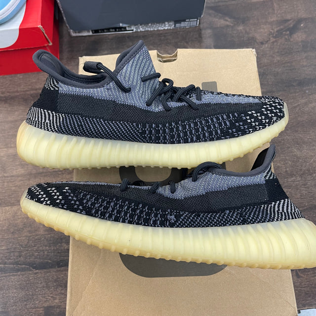 Carbon Yeezy 350 (USED, No Insoles)