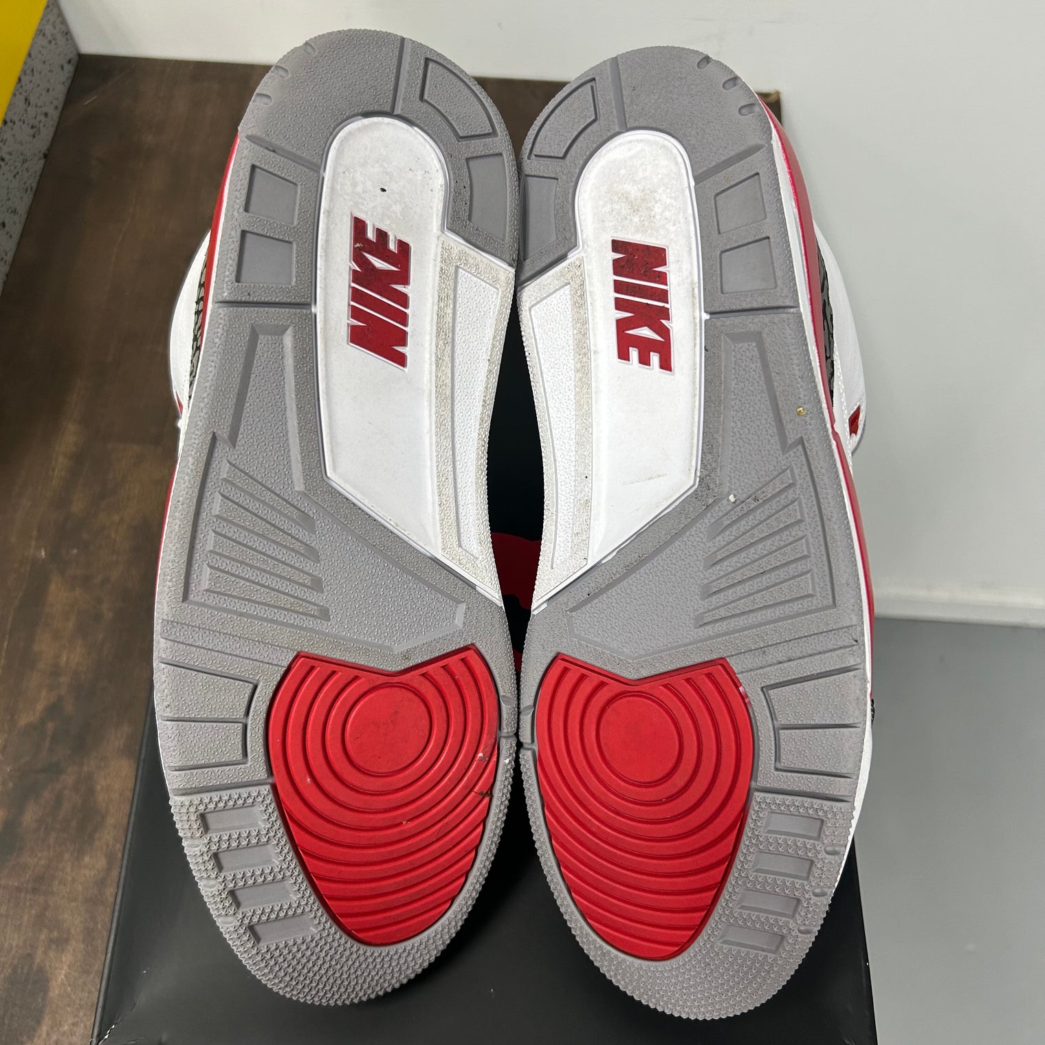 Fire Red Jordan 3 (USED)