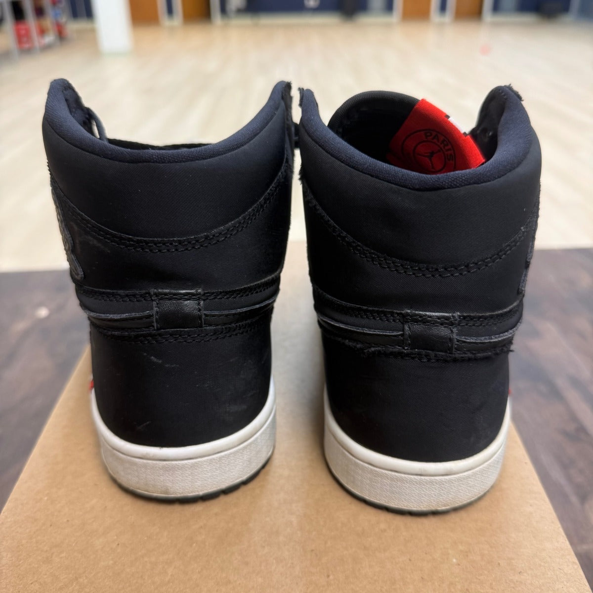 Jordan 1 Retro High Paris Saint Germain Size 8.5 (Pre-Owned) - Image 5