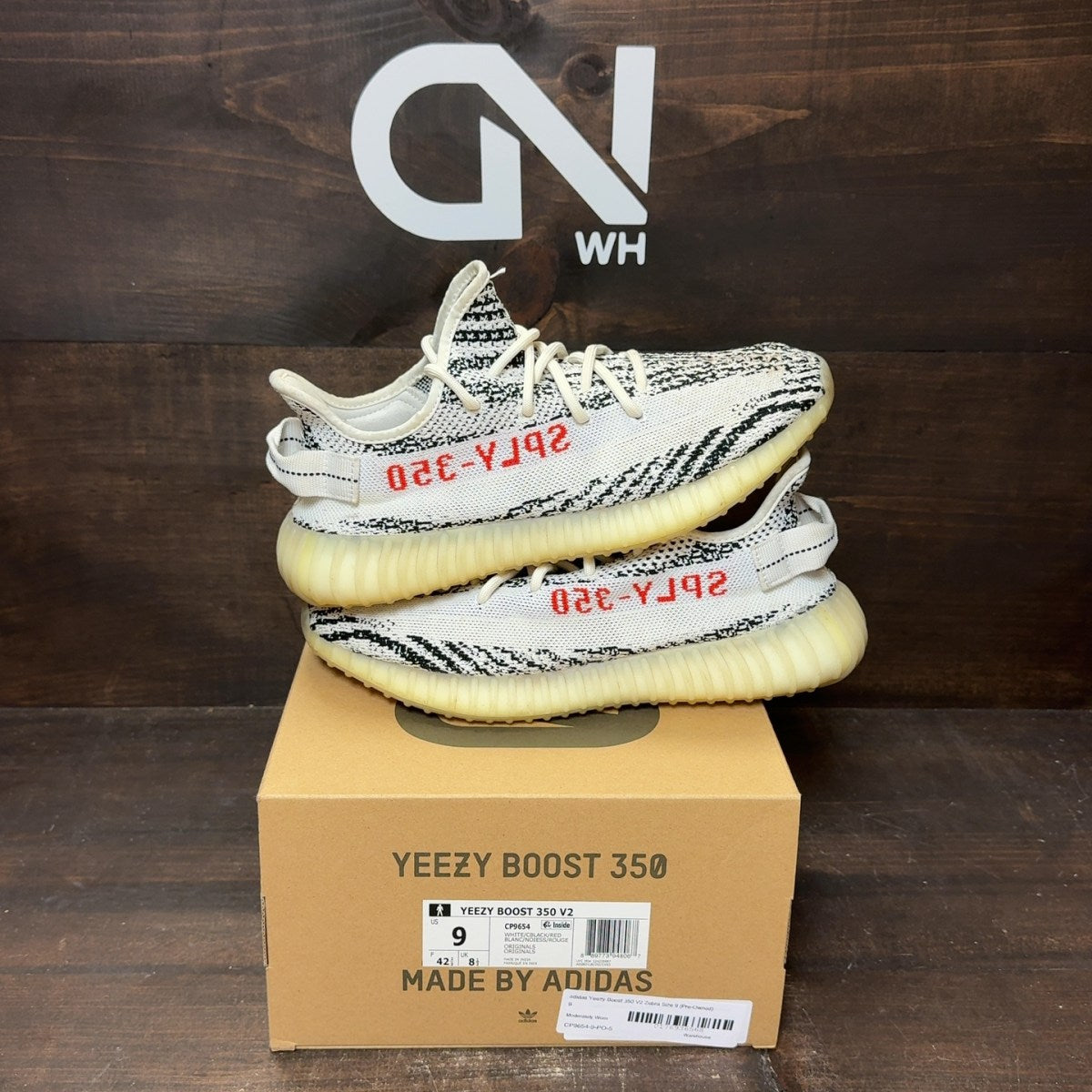 adidas Yeezy Boost 350 V2 Zebra Size 9 (Pre-Owned) - front