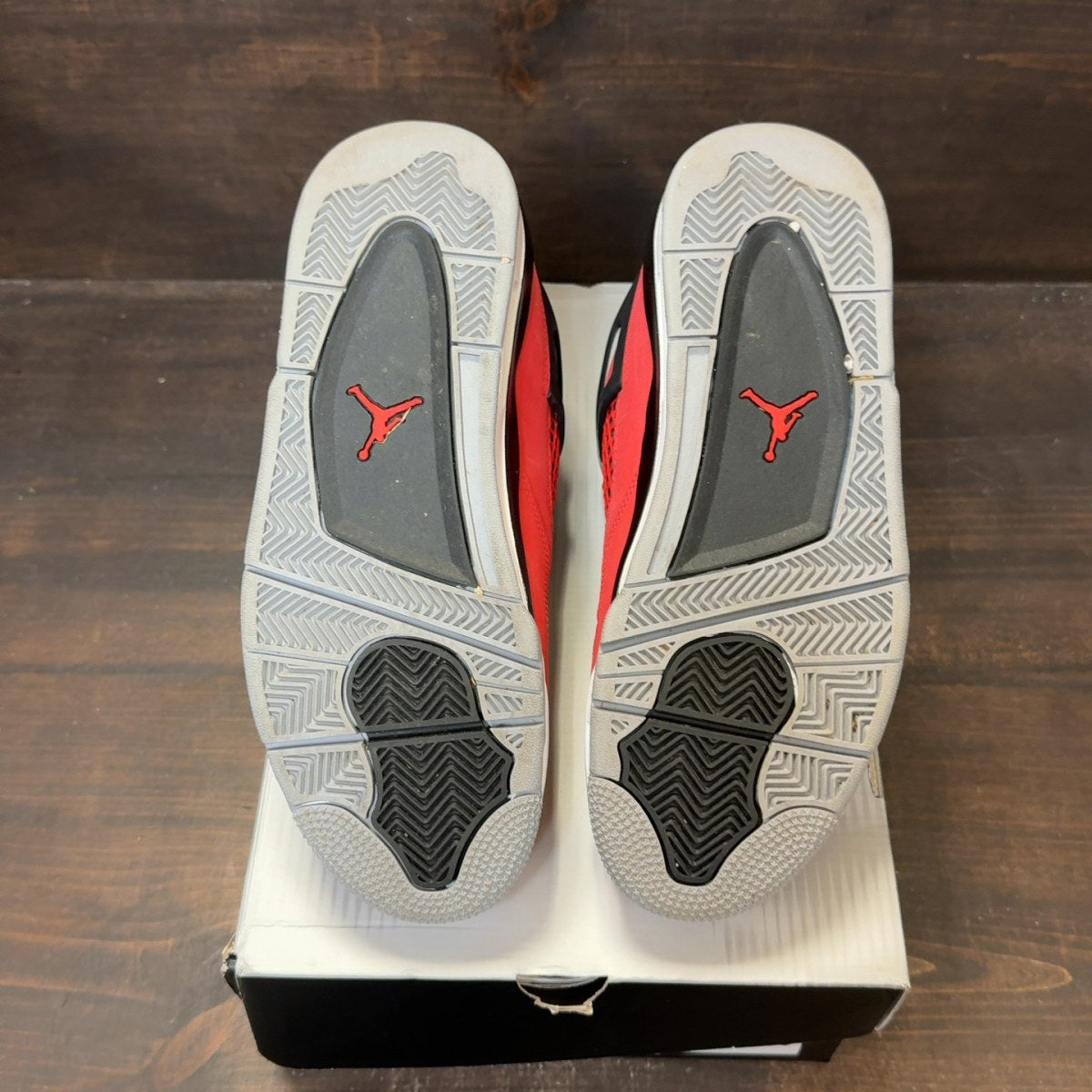 Jordan 4 Retro Toro Bravo (2026) - Image 6