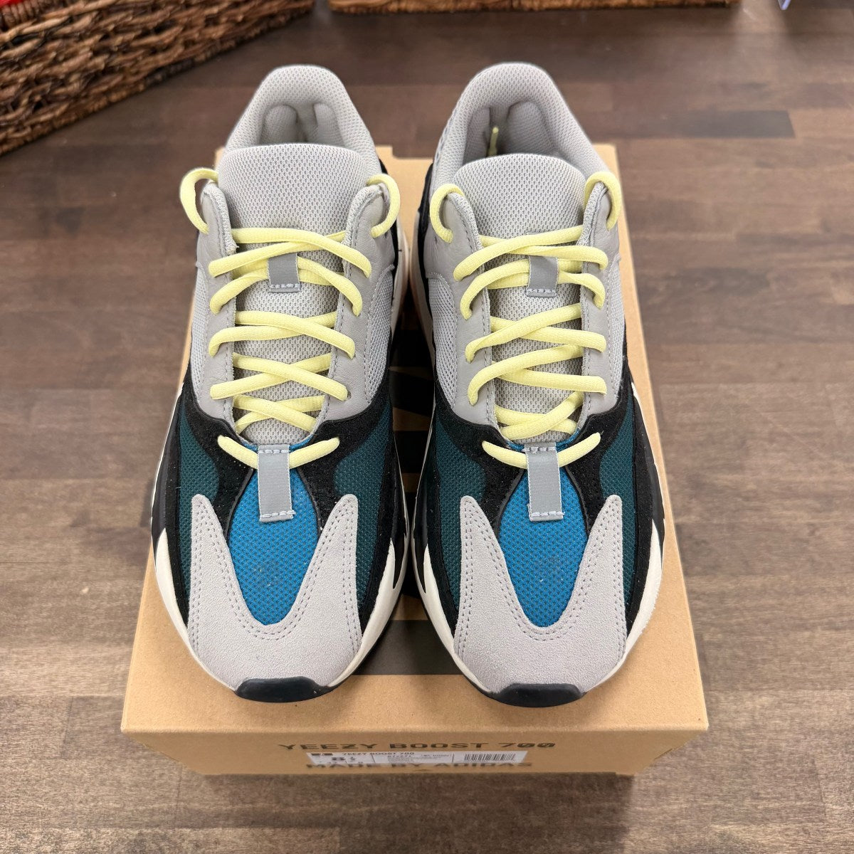 adidas Yeezy Boost 700 Wave Runner Size 8.5 (Pre-Owned) - Image 2