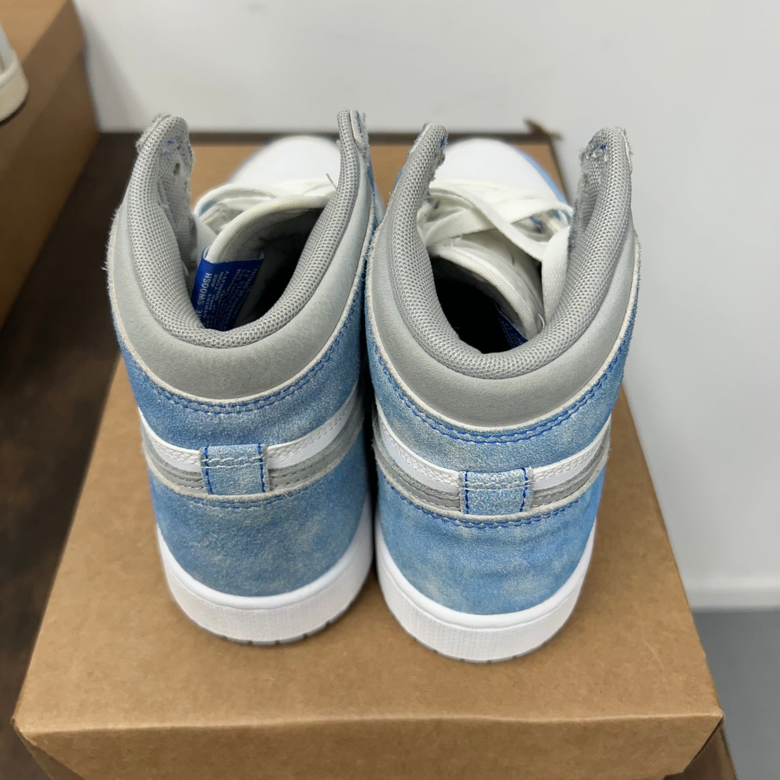 Hyper Royal Jordan 1 High (GS) (USED,No Box)