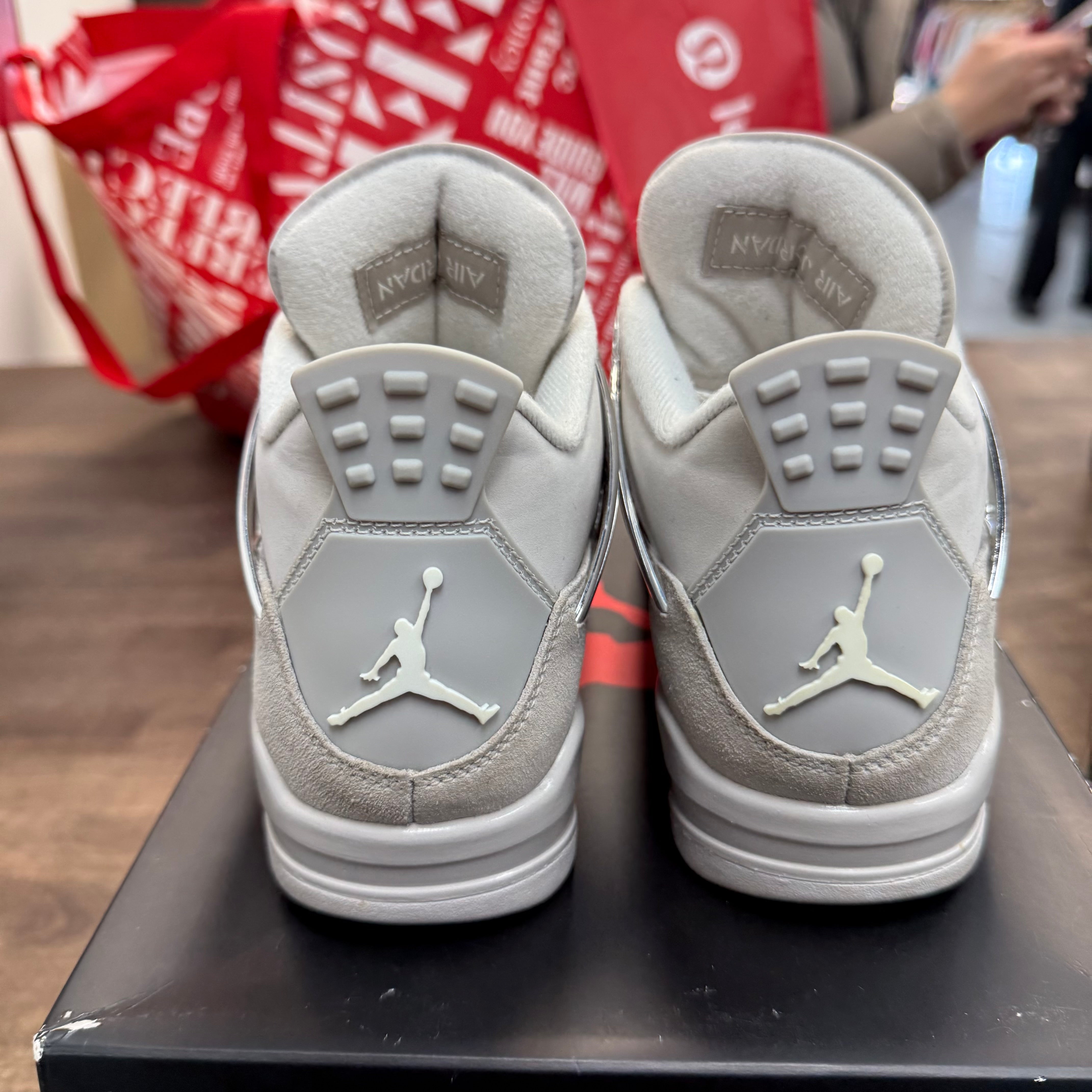 Jordan 4 Retro Frozen Moments (US 5.5W) (USED) Size 5.5W (Pre-Owned) - Image 4