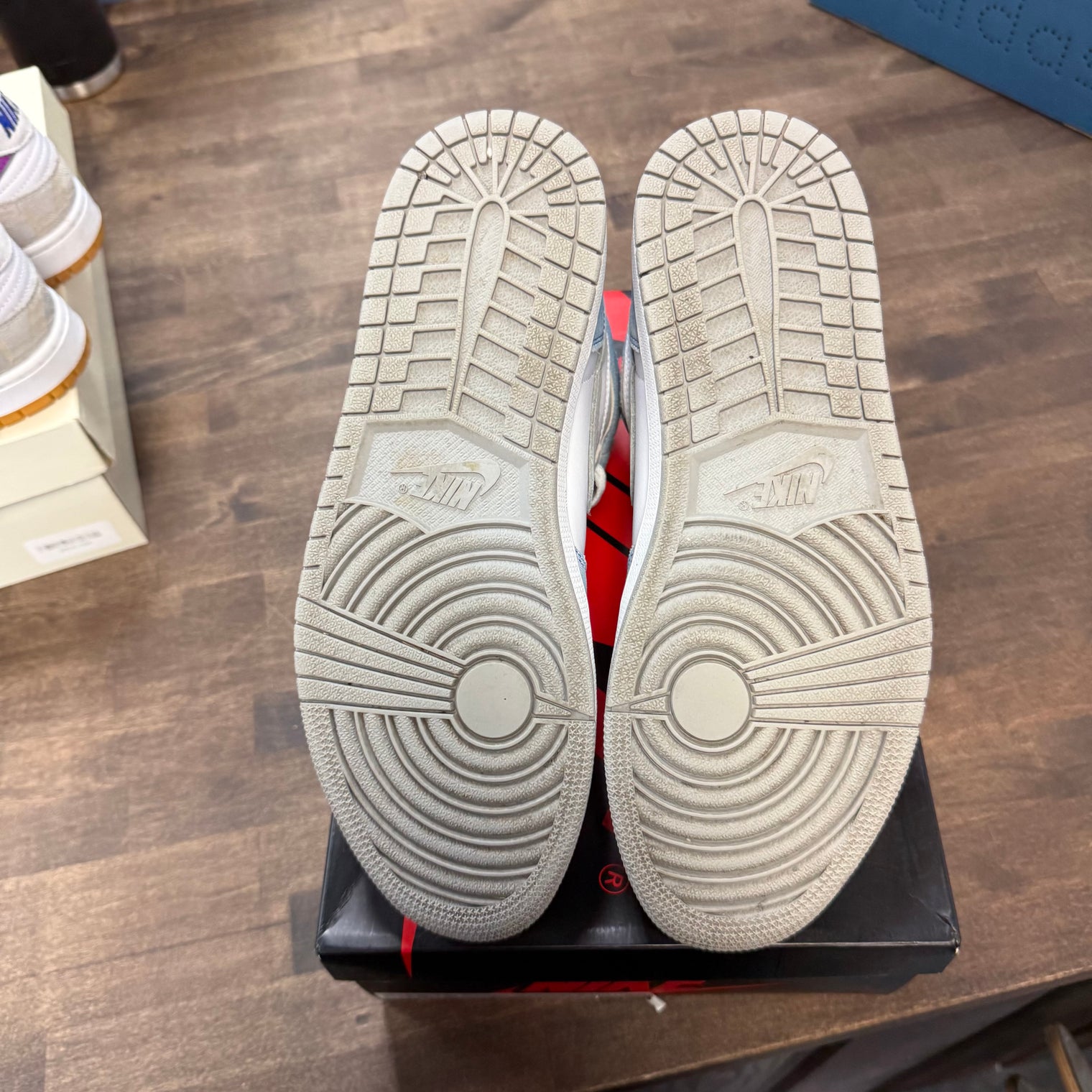 Hyper Royal Smoke Grey Jordan 1 High (USED)