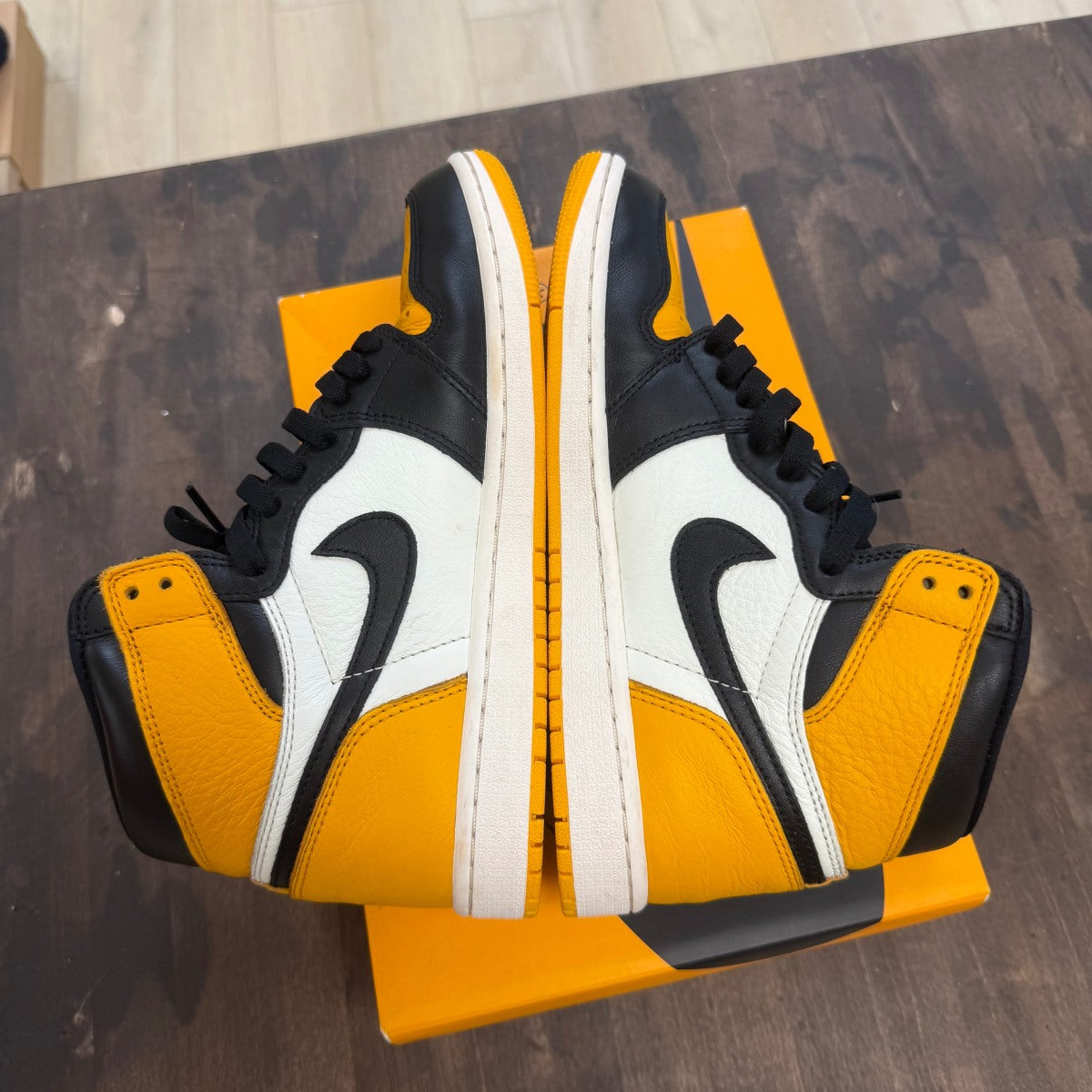 Jordan 1 Retro High OG Taxi - Image 4