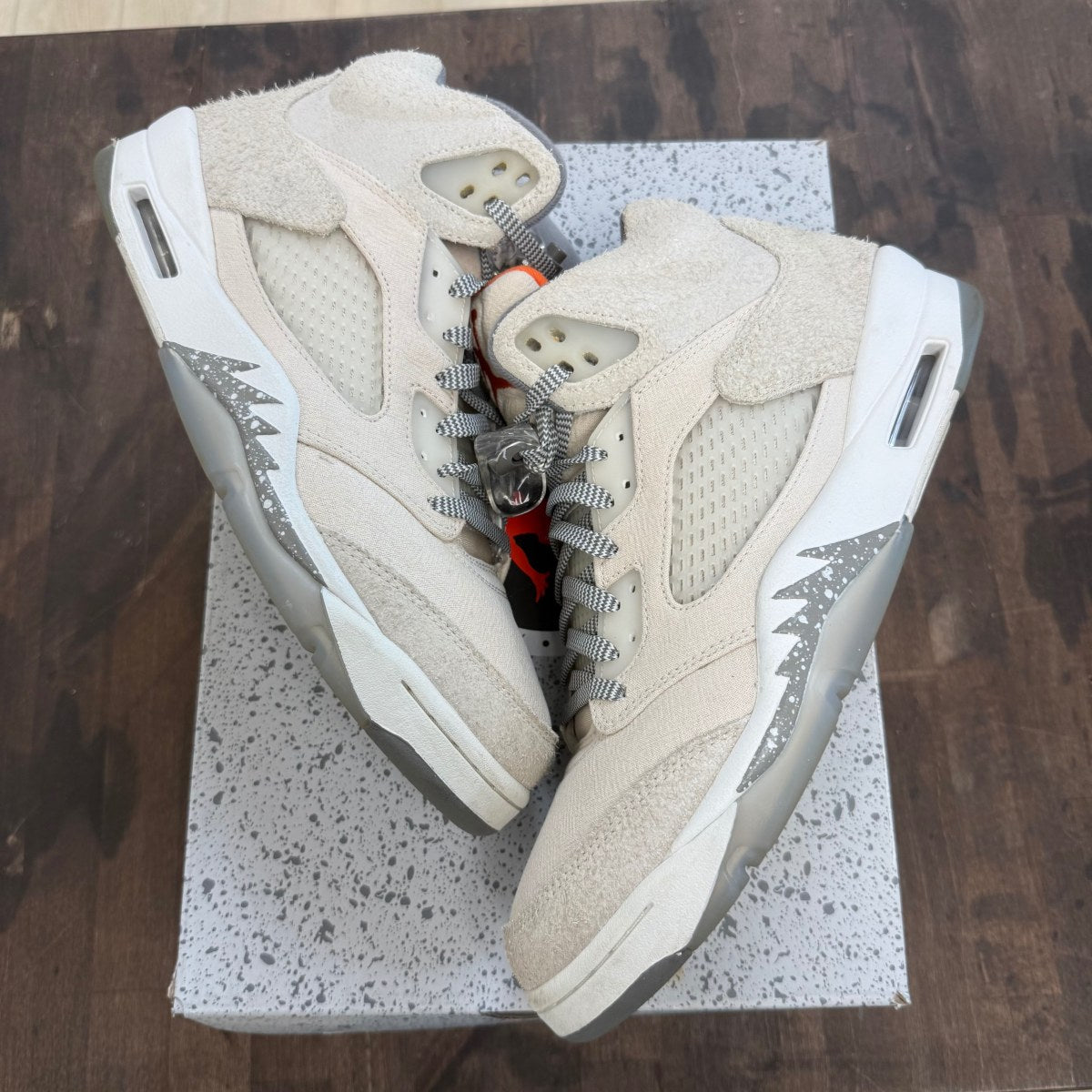 Jordan 5 Retro SE Craft Light Orewood Brown - Image 1