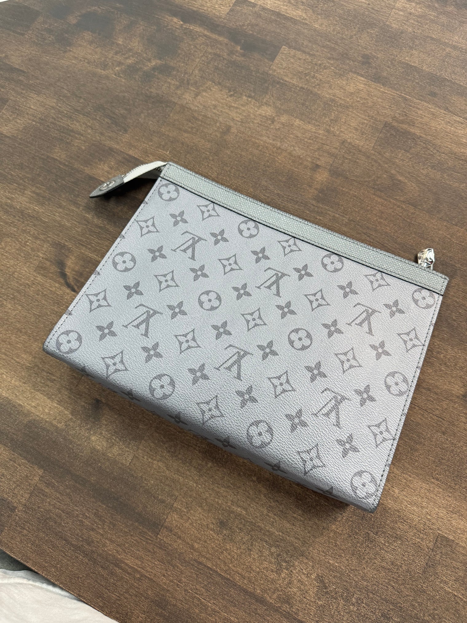 LV Pochette Voyage MM (Pre-owned)