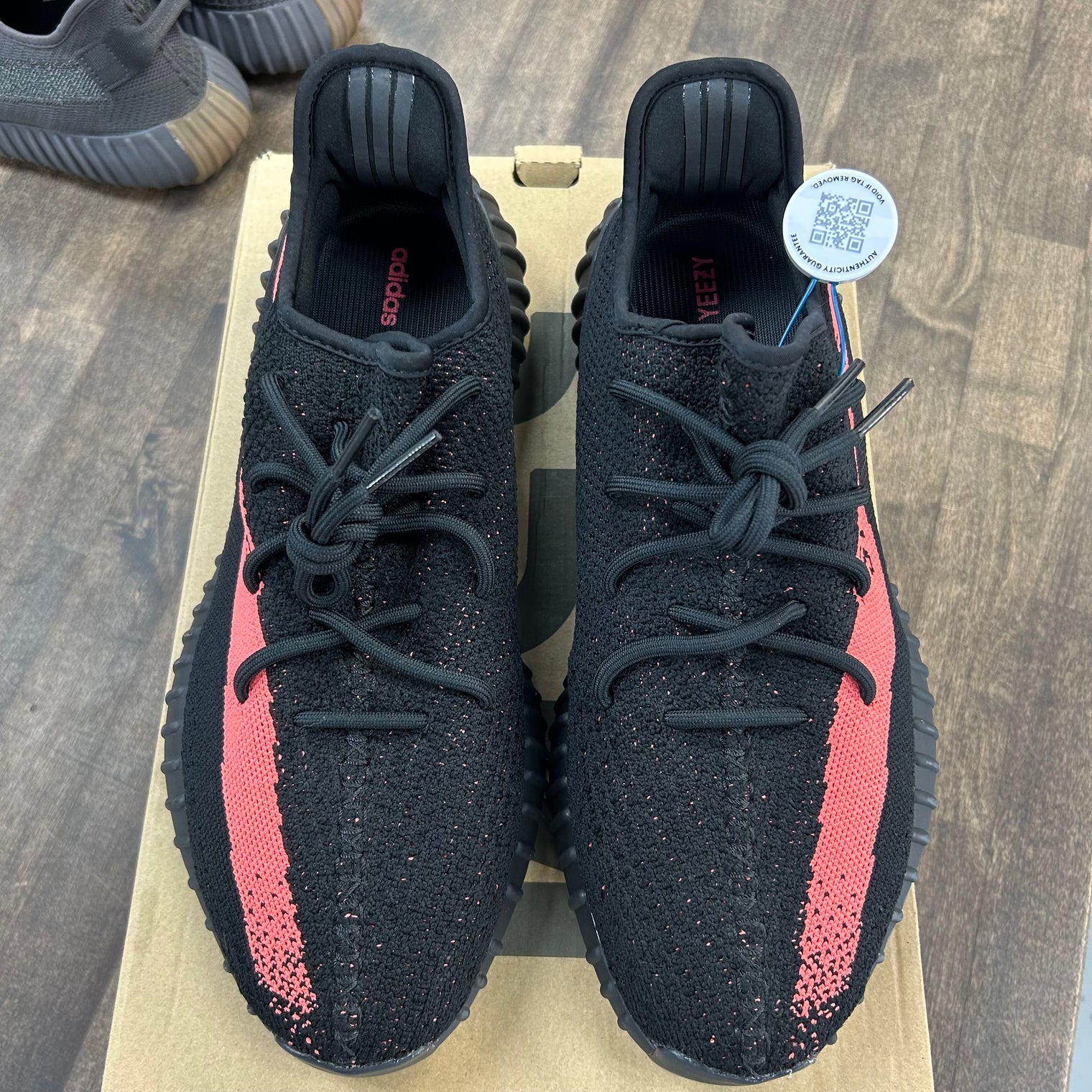 Core Red Stripe Yeezy 350 (USED)