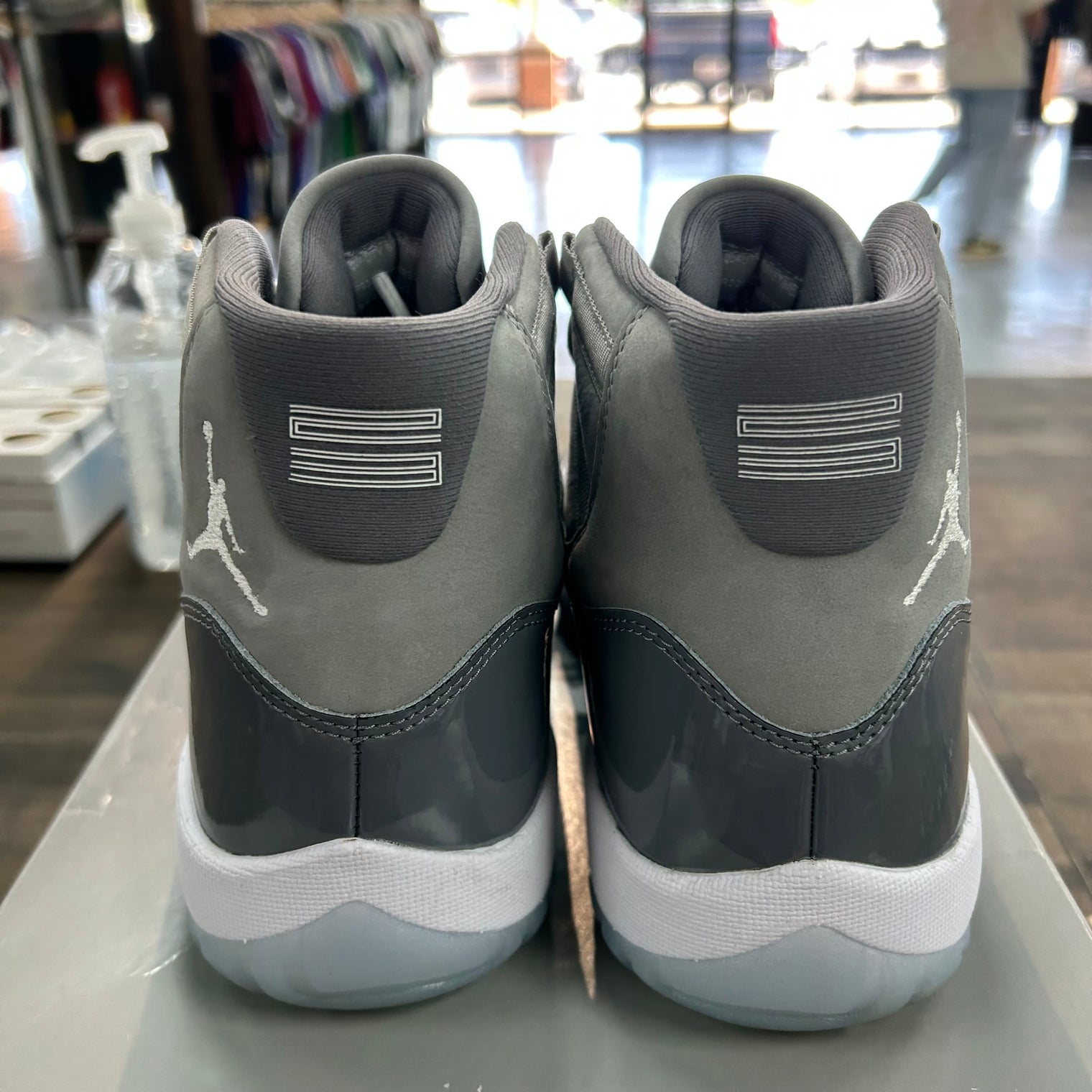 Cool Grey Jordan 11 2021 (USED)