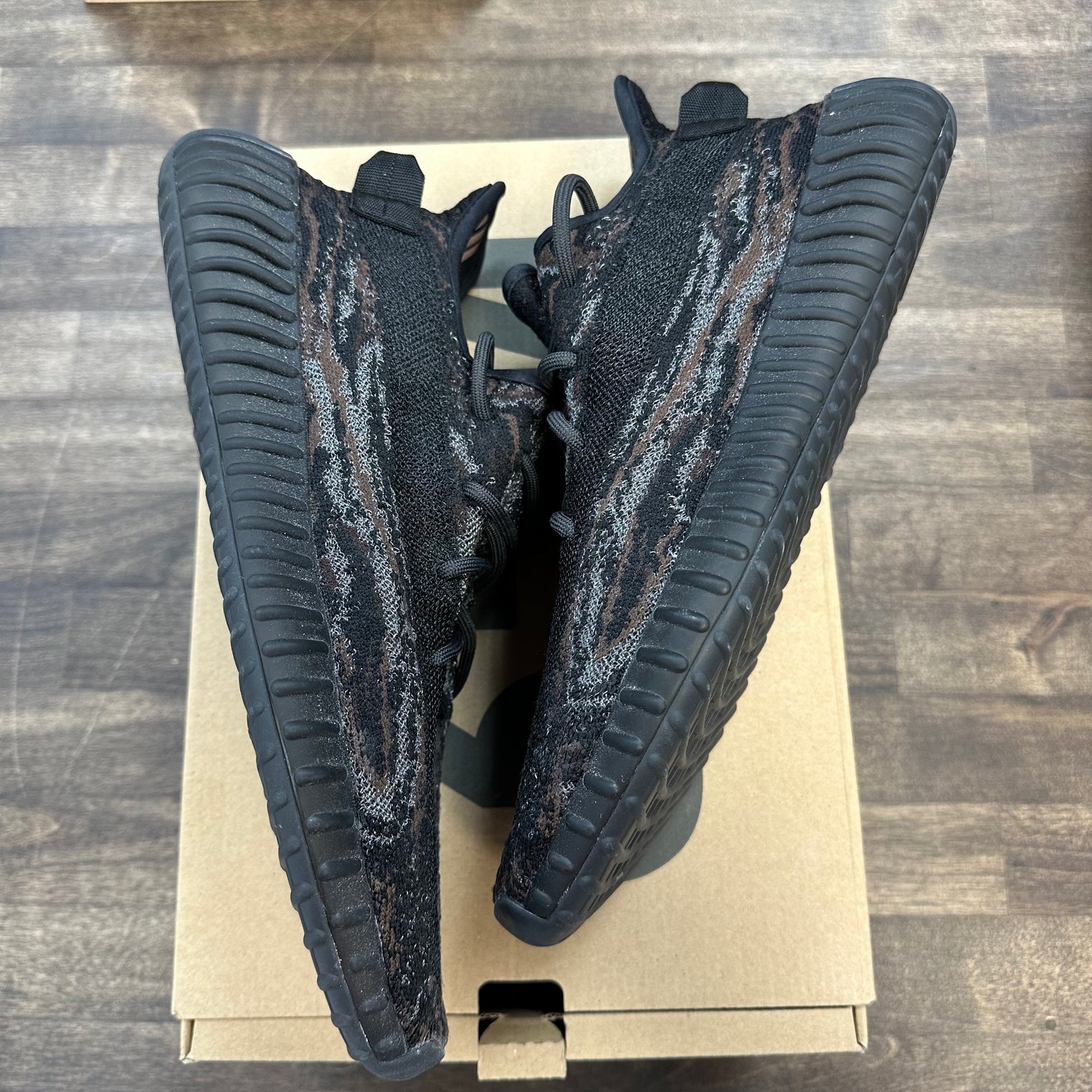MX Rock Yeezy Boost 350 V2 (Used)